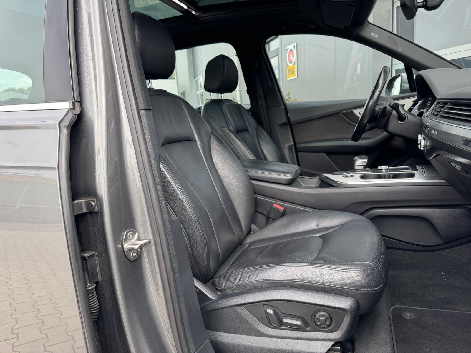 Foto van Audi Q7 E-tron