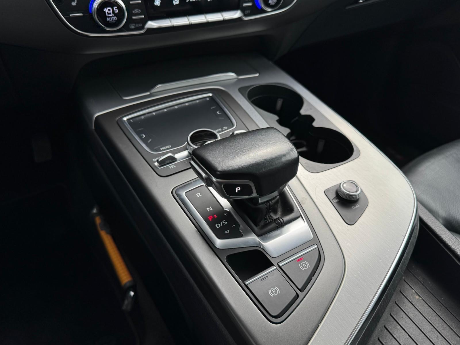 Foto van Audi Q7 E-tron