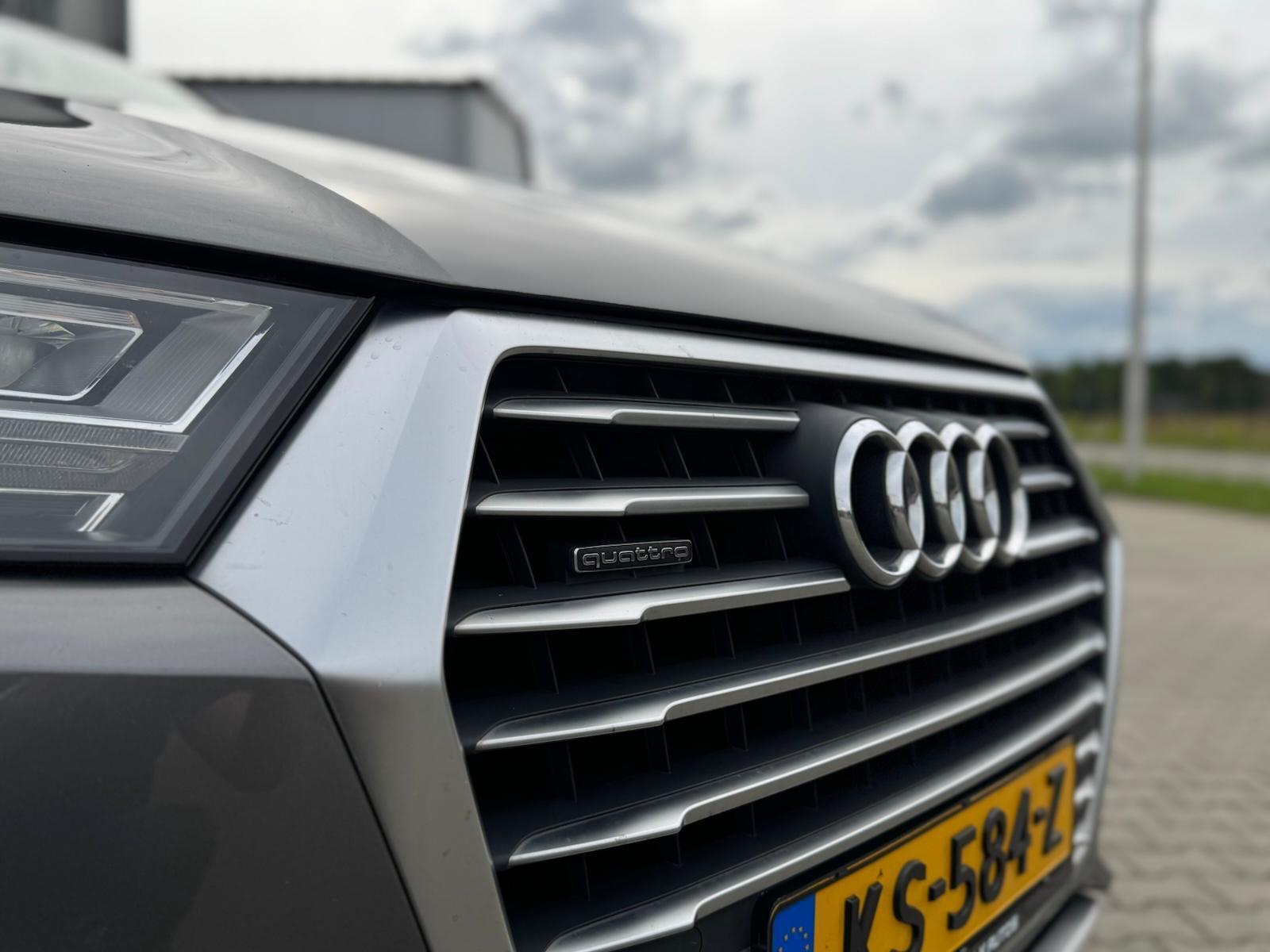 Foto van Audi Q7 E-tron