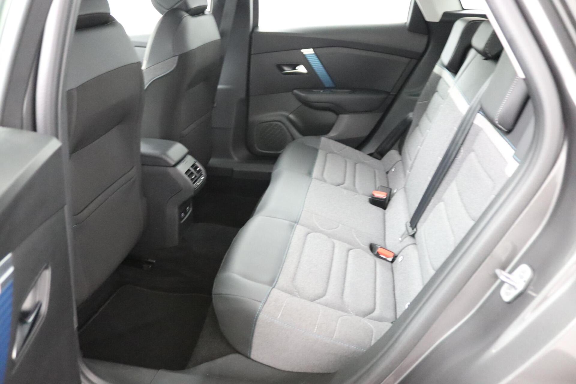 Foto van Citroen E-c4