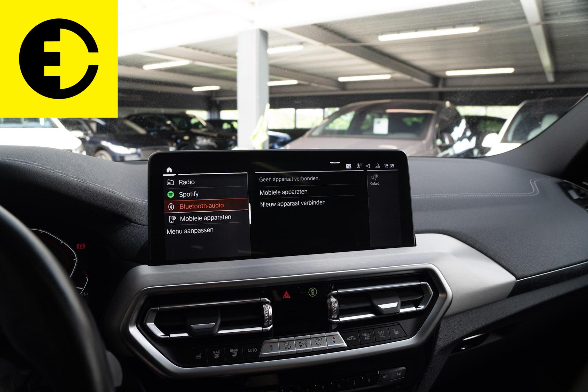 Foto van BMW Ix3