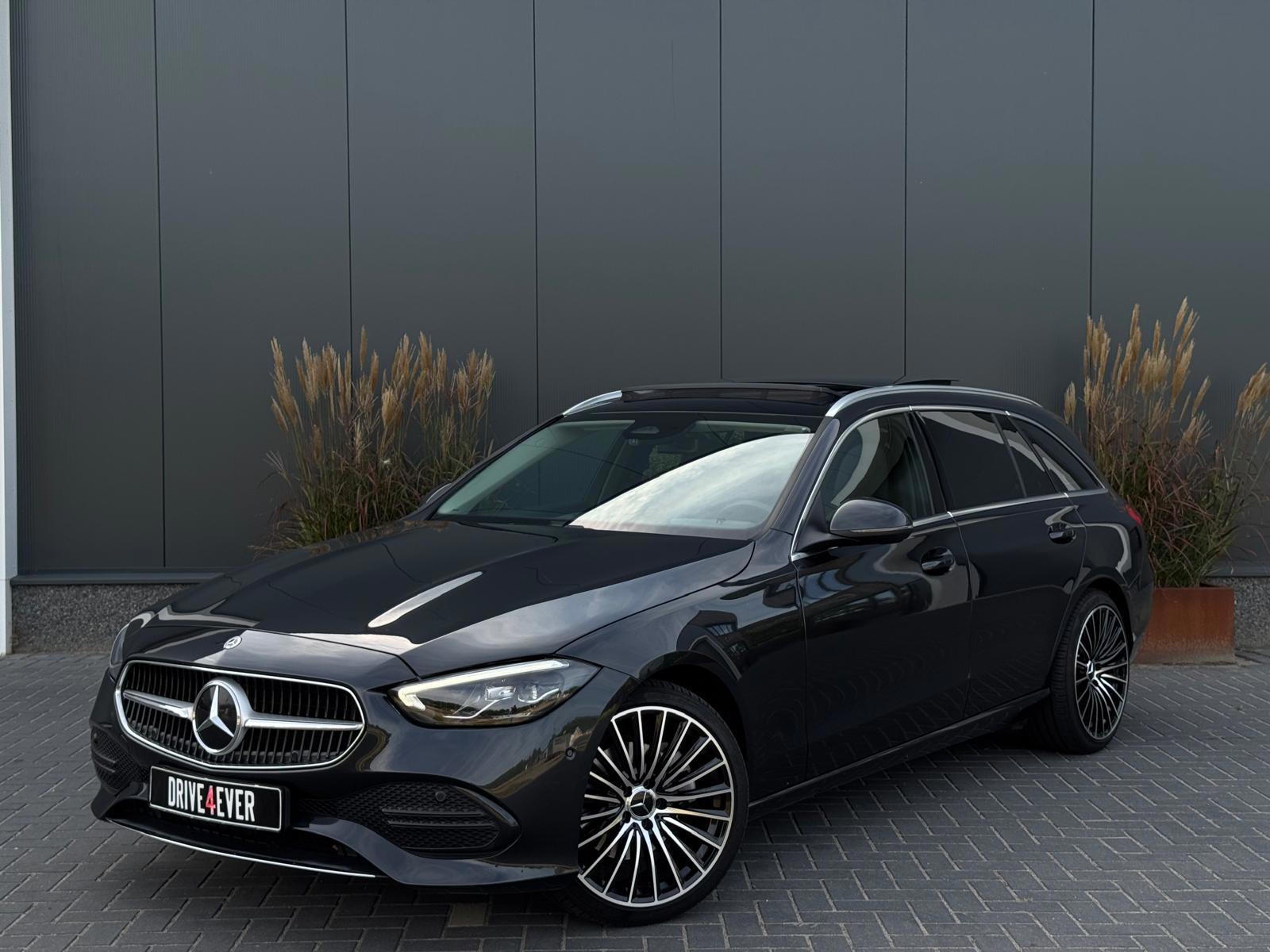 Mercedes-Benz C 200 4Matic 200 Business Line M23 FULL PANO|CAMERA|LEDER|SFEERVERLICHTING|SPORTVELGEN 2022 - voorkant