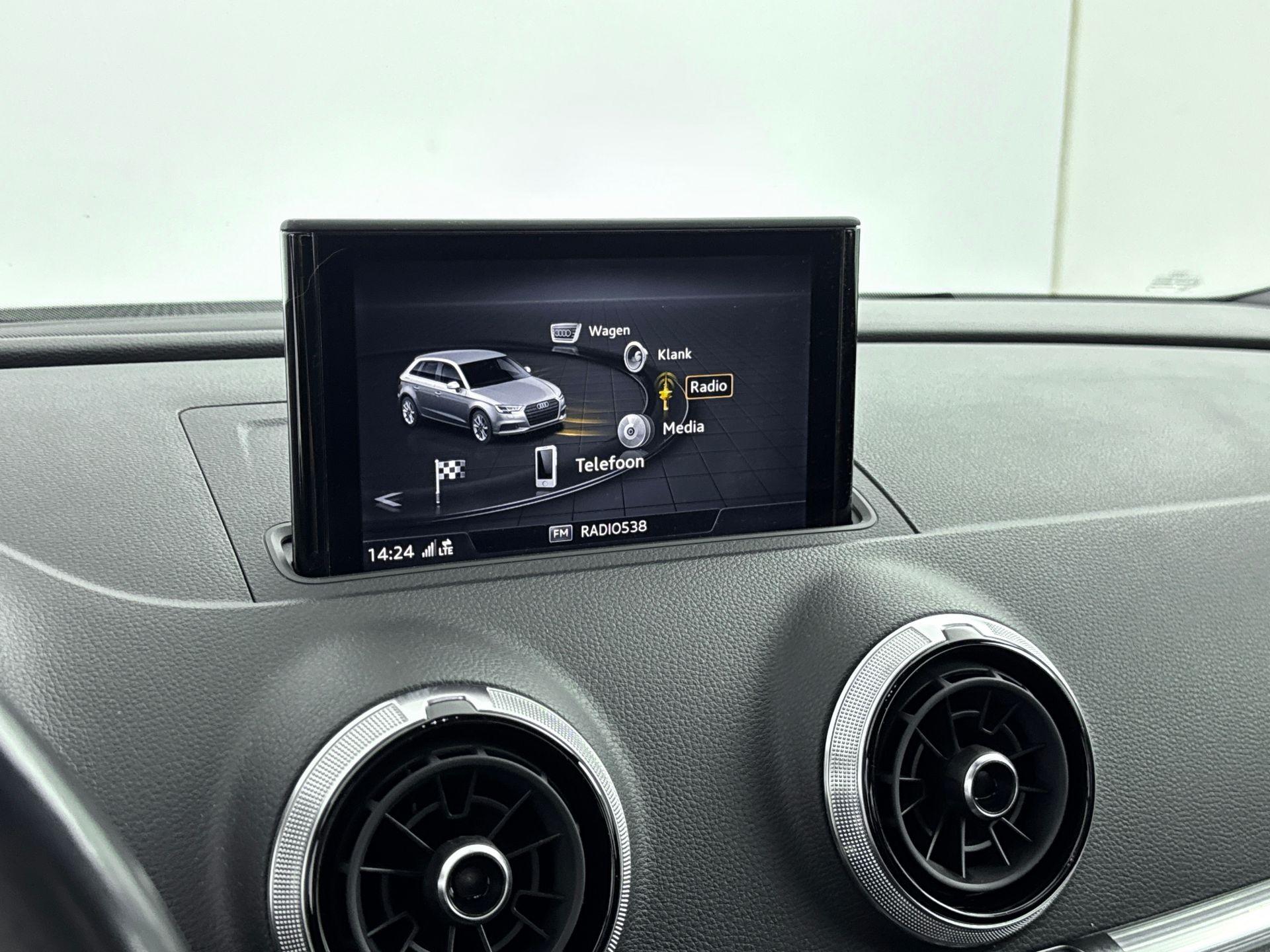 Foto van Audi A3 Sportback E-tron
