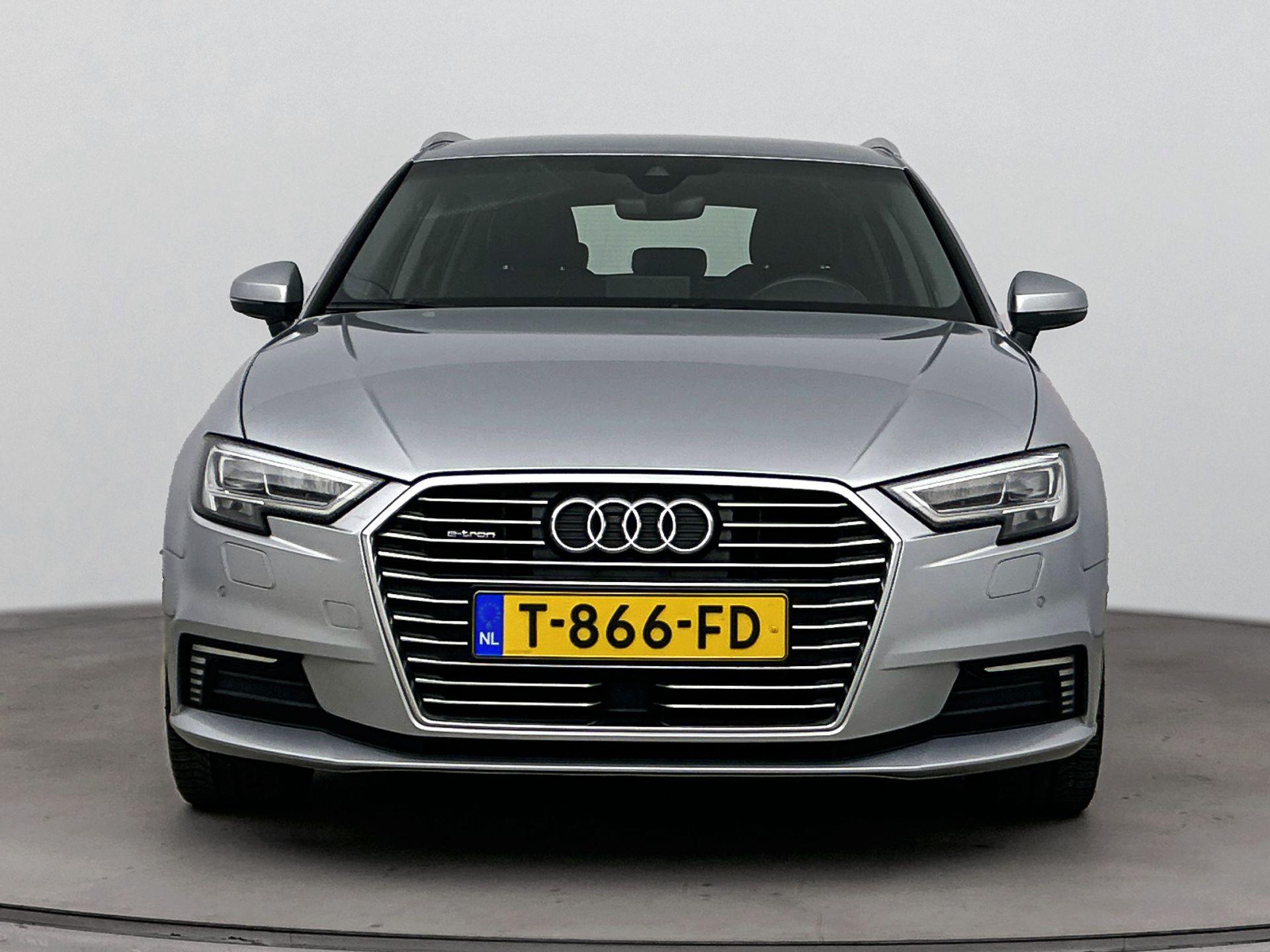 Foto van Audi A3 Sportback E-tron