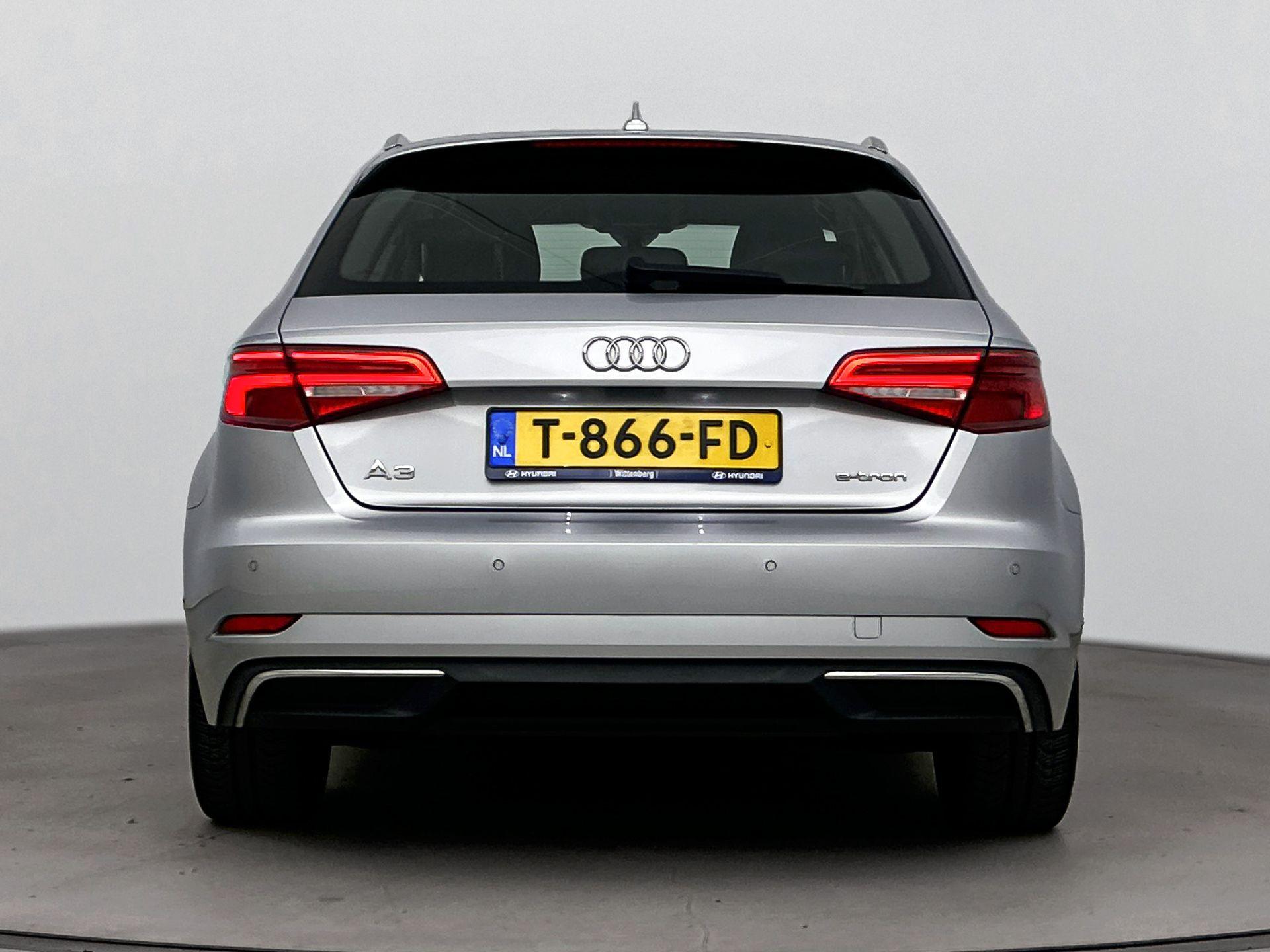 Foto van Audi A3 Sportback E-tron