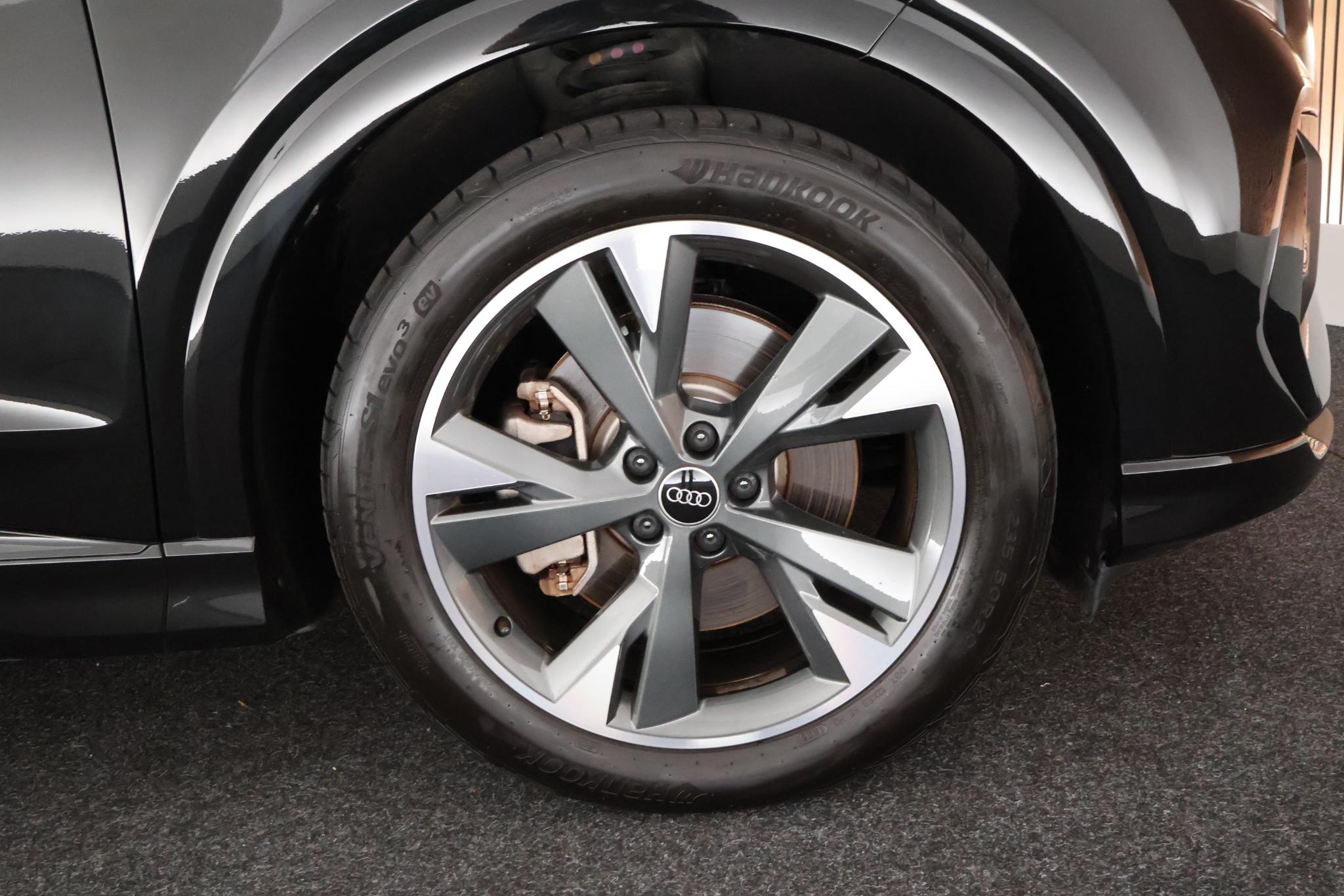 Foto van Audi Q4 Sportback 40 E-tron