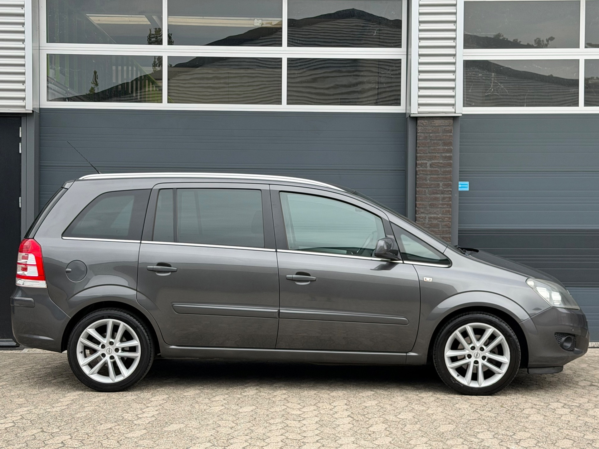 Foto van Opel Zafira