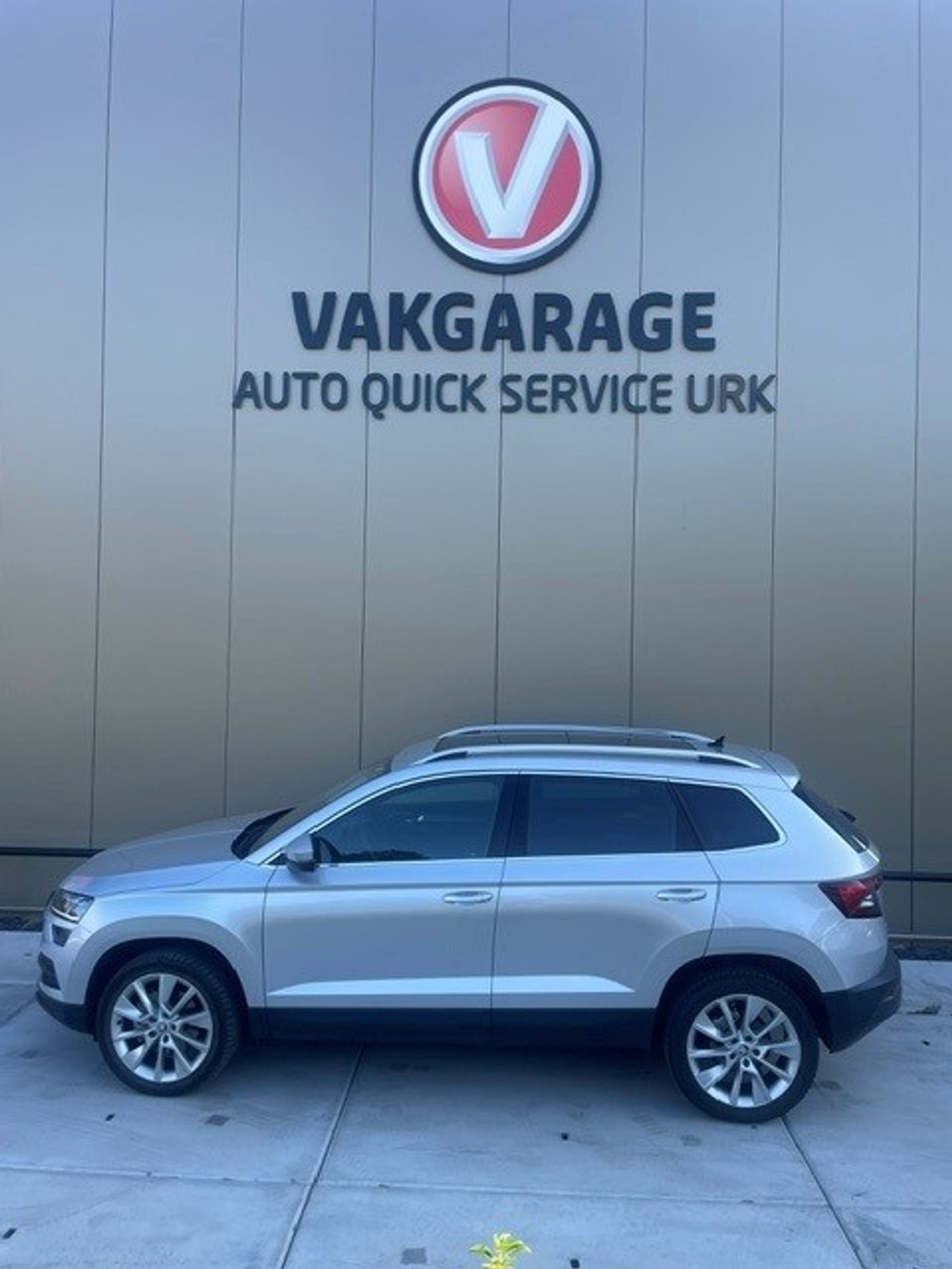 Skoda Karoq 1.5 TSI ACT Greentech Style Business 2018 - voorkant