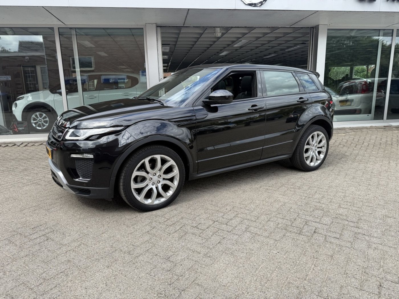 Land Rover Range Rover Evoque 2.0 Si4 HSE | Trekhaak | mermory | full option | 2018 - voorkant