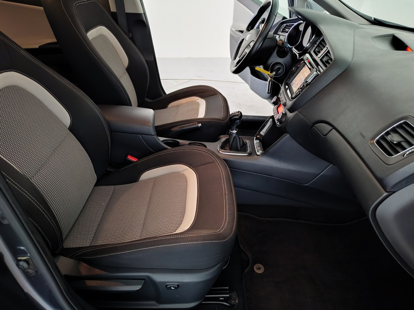 Foto van Kia Cee D