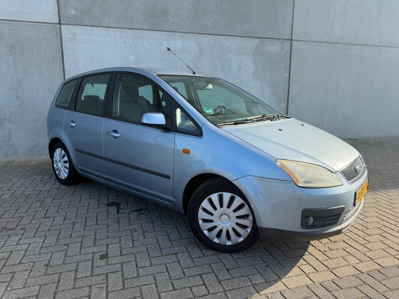 Ford Focus C-max 1.6-16V Trend 2005 - voorkant