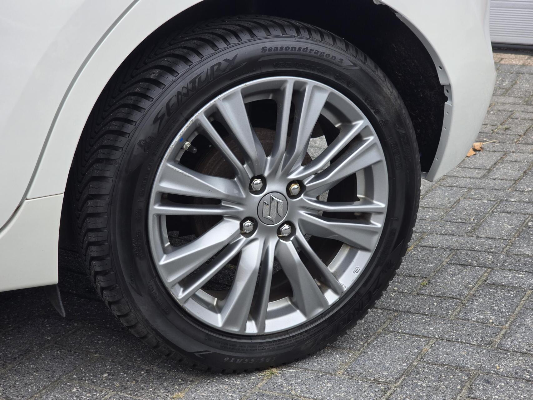 Foto van Suzuki Baleno