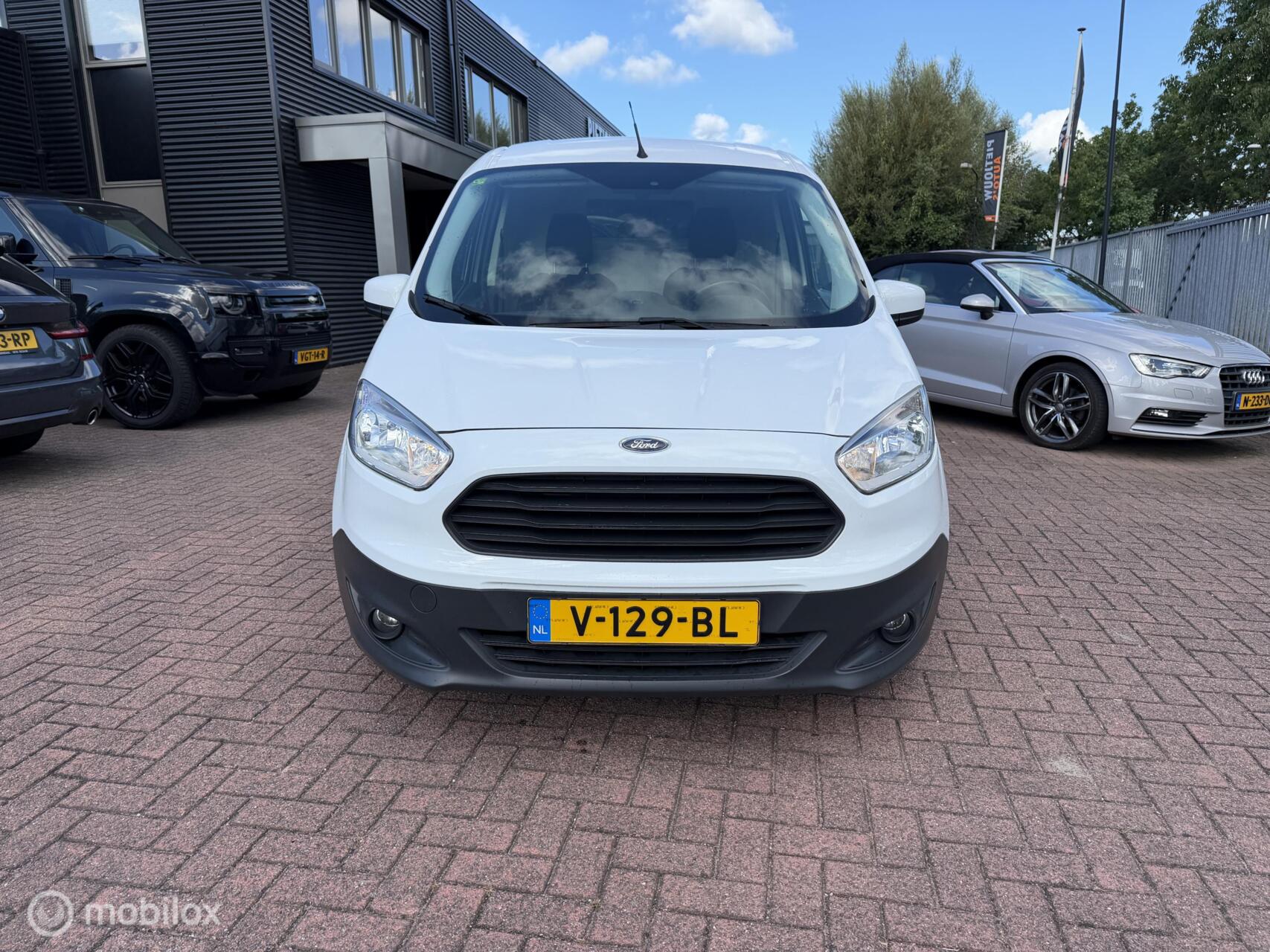 Foto van Ford Transit Courier
