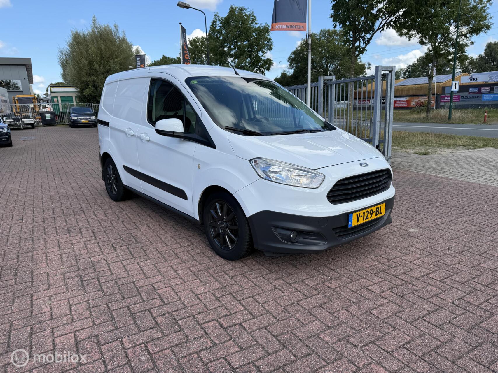 Foto van Ford Transit Courier