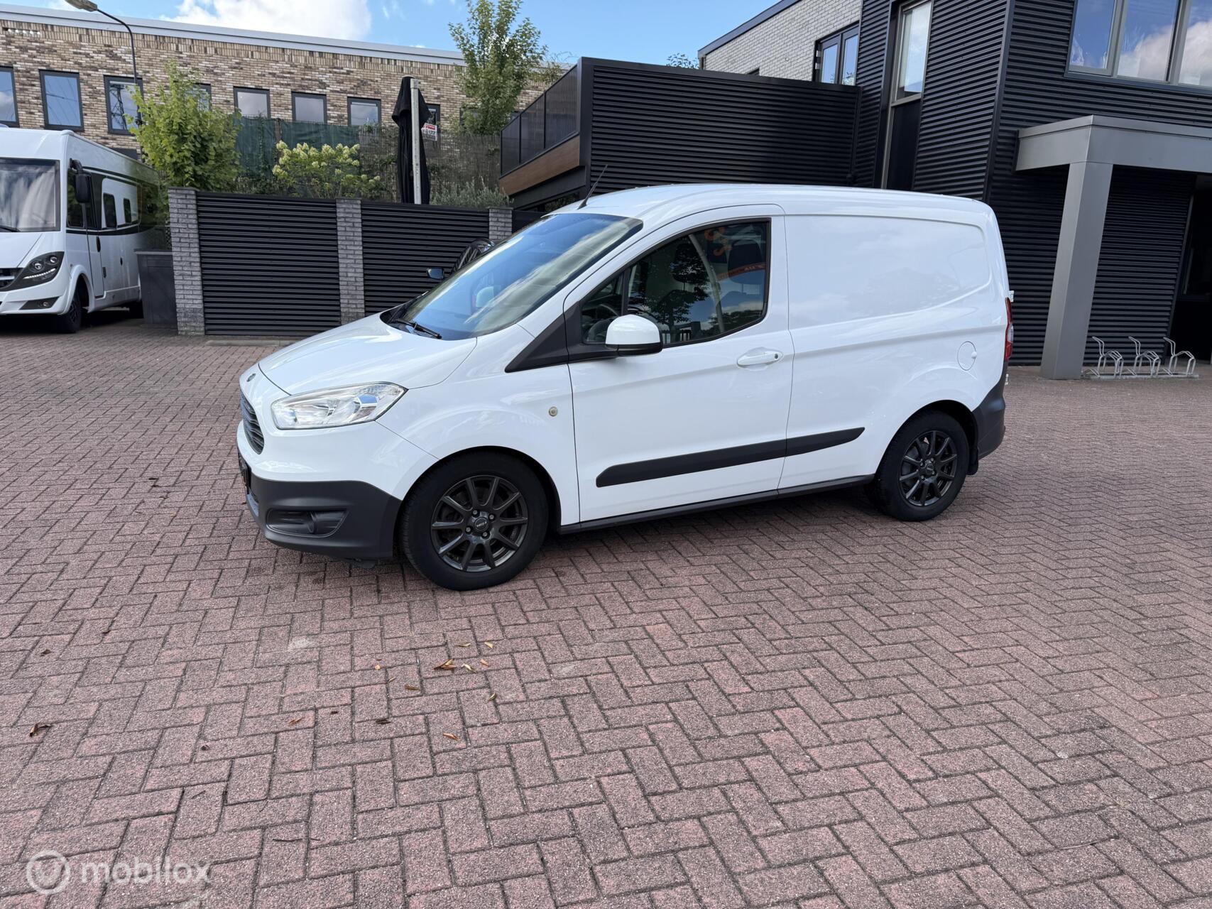 Foto van Ford Transit Courier
