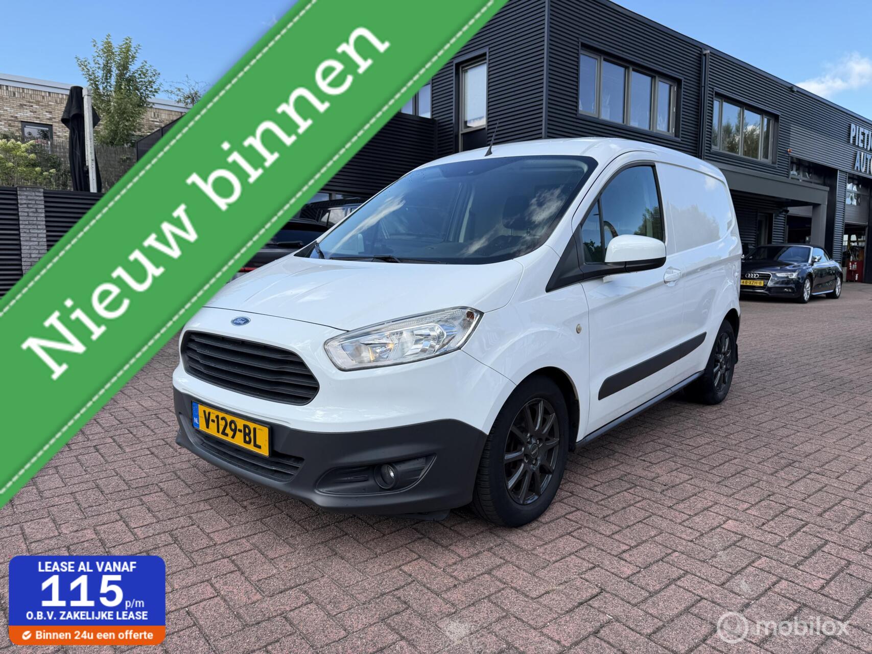 Ford Transit Courier 1.5 TDCI Trend Airco Stverw Nav Camera Trekh 2016 - voorkant