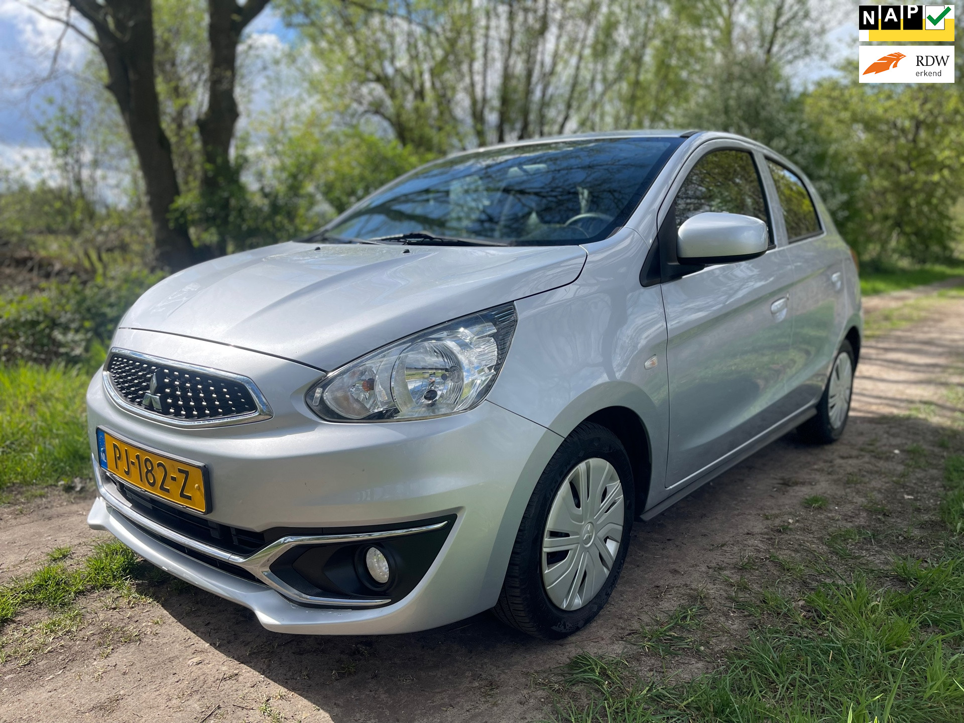 Mitsubishi Mitsubishi Space Star 1.0 Cool+ 2e Eig! Airco/ Elek.ramen/ APK! 2017 - voorkant