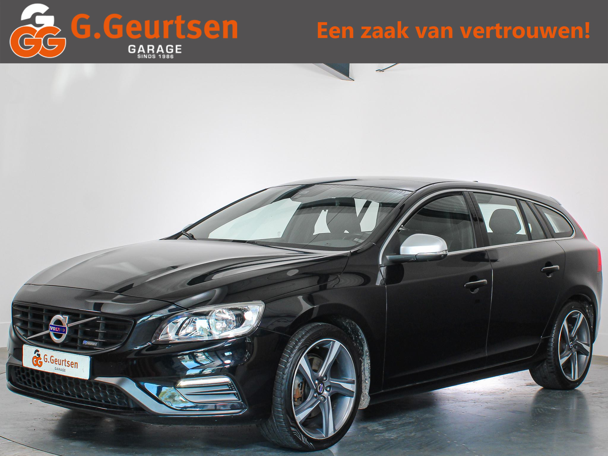 Volvo V60 1.6 T3 R-Design 2015 - voorkant