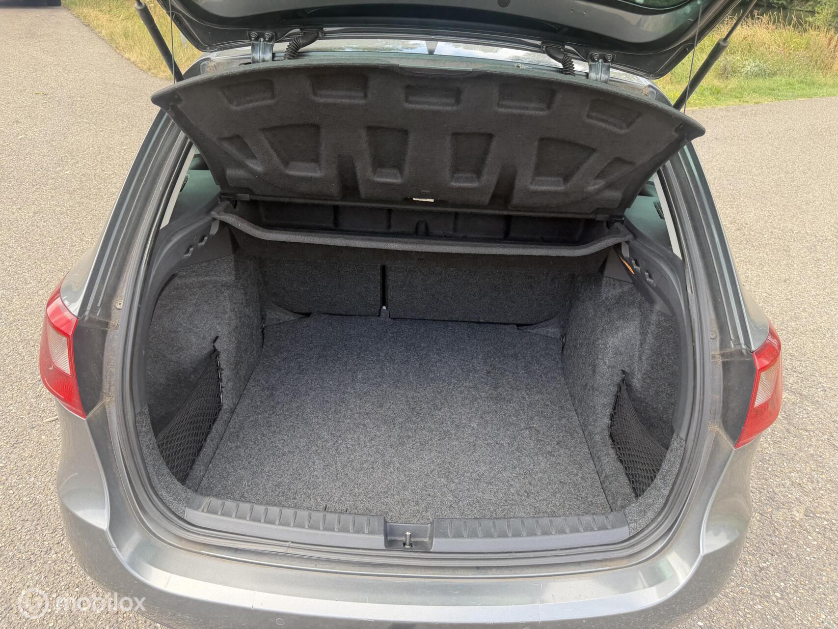 Foto van Seat Ibiza ST