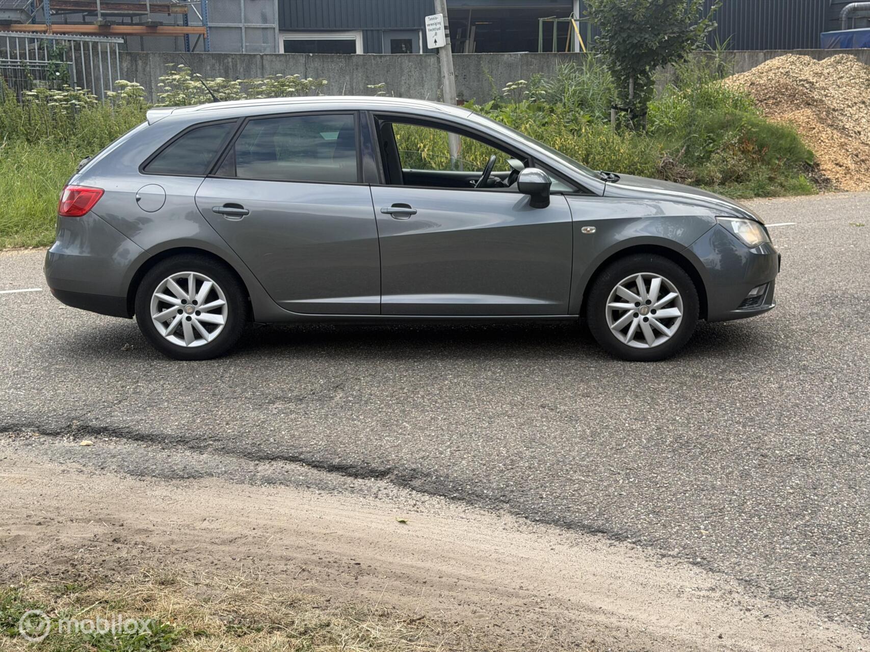 Foto van Seat Ibiza ST