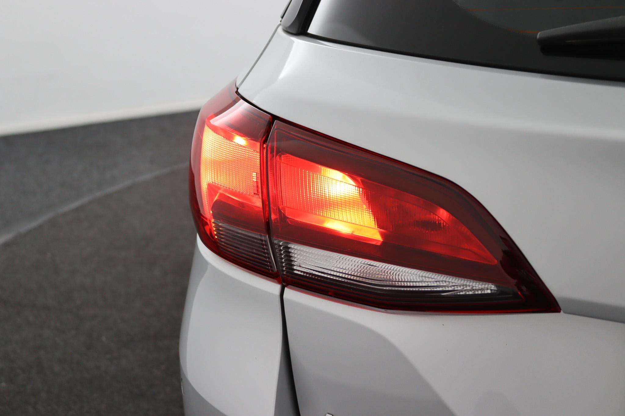 Foto van Opel Astra Sports Tourer