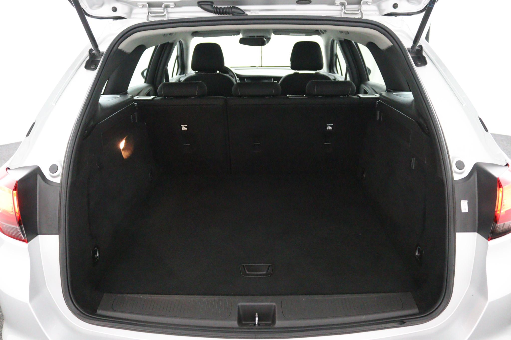 Foto van Opel Astra Sports Tourer