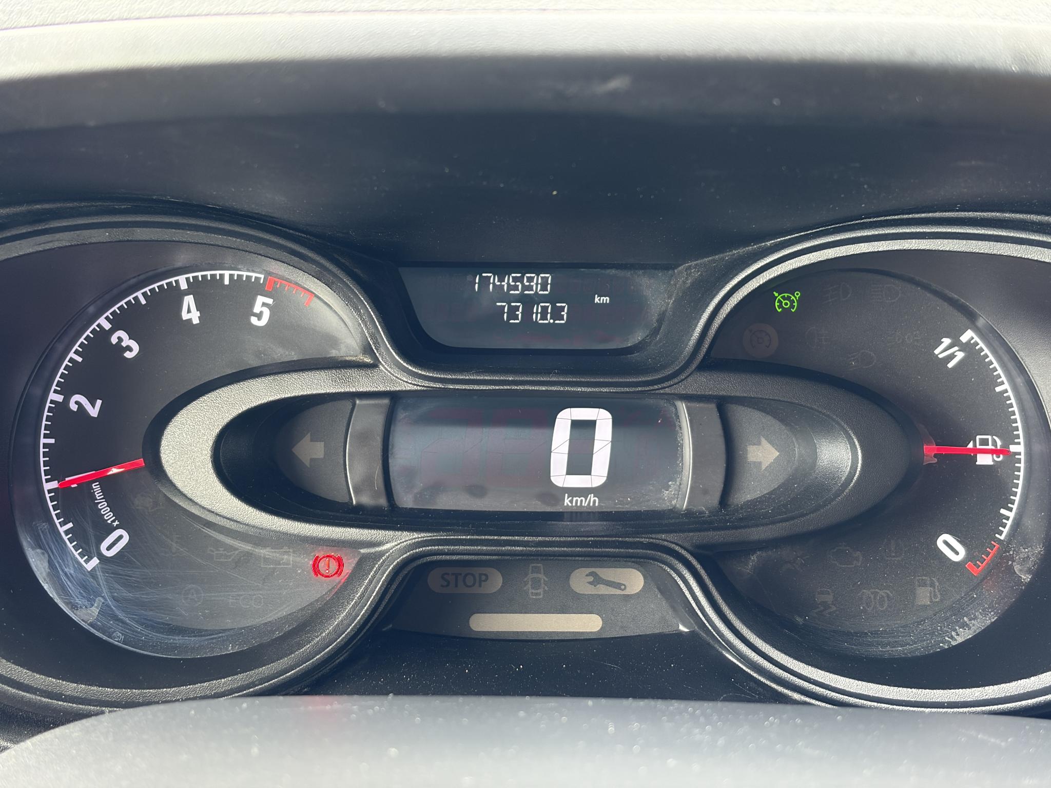 Foto van Opel Vivaro-b
