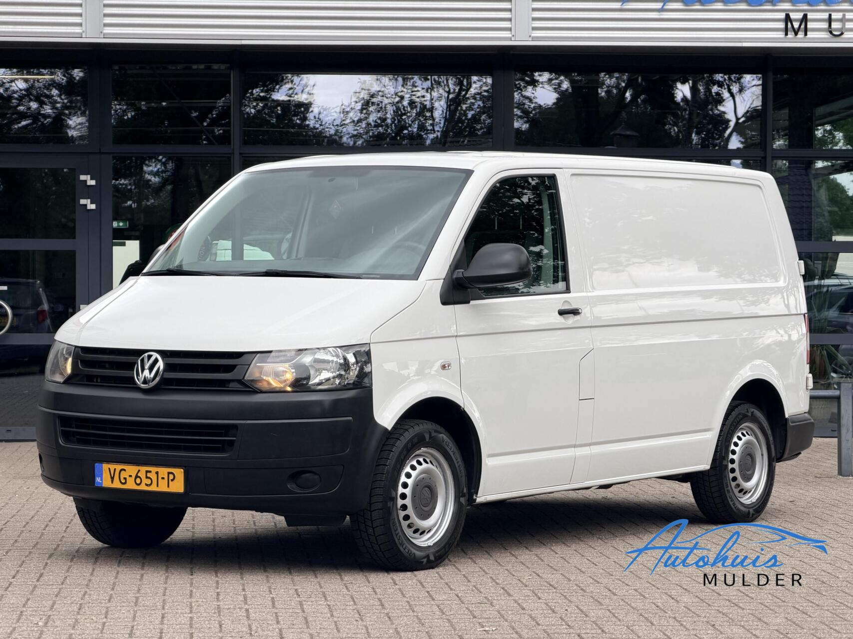Volkswagen Transporter 2.0 TDI L1H1 BM T800 Baseline | Airco | Cruise | Trekhaak | Nette Staat | Marge 2014 - voorkant