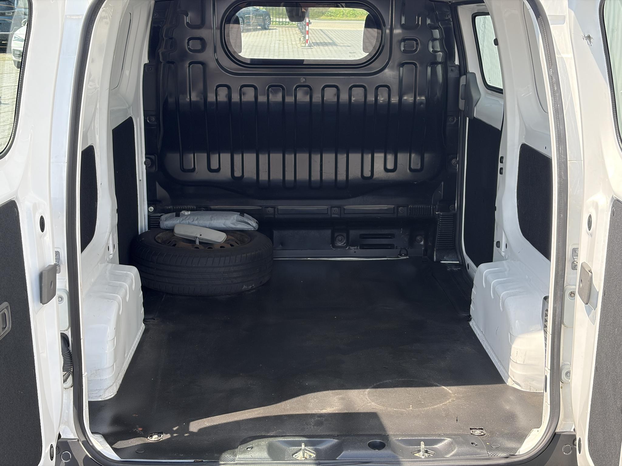 Foto van Nissan Nissan E-nv200
