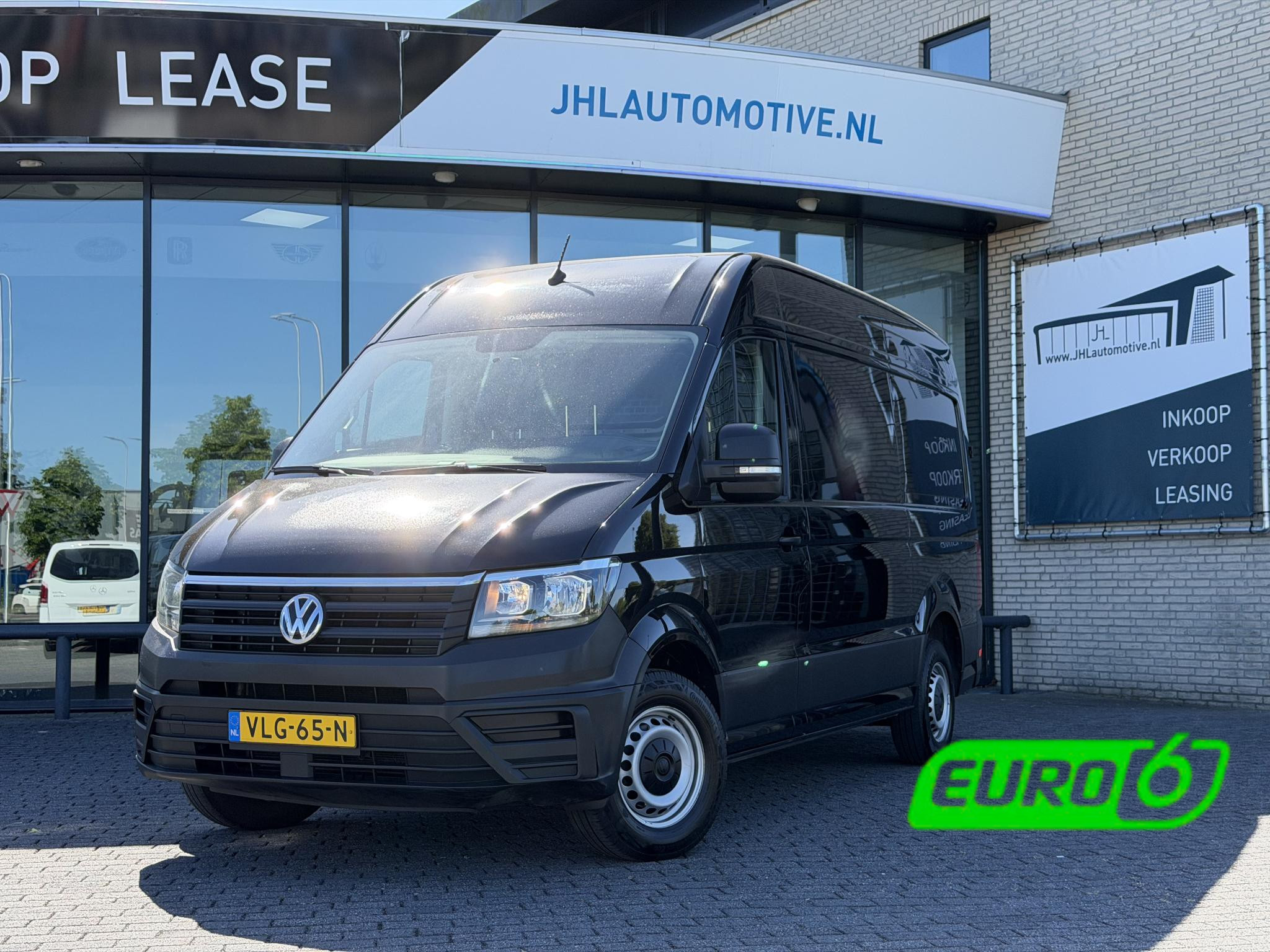 Volkswagen Crafter 35 2.0 TDI L3H3*NAV*CAM*TEL*3PERS* 2021 - voorkant