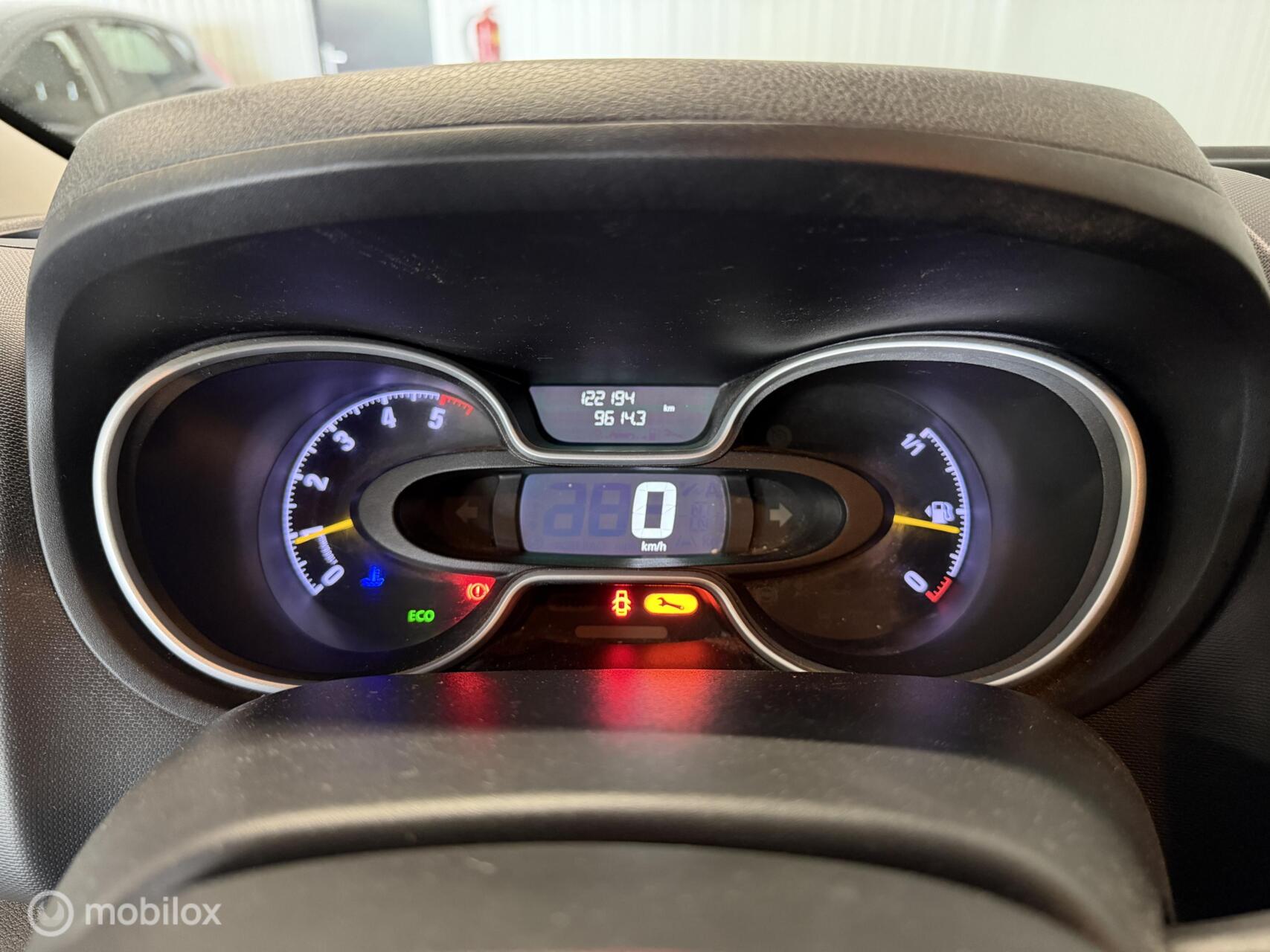 Foto van Opel Vivaro-b