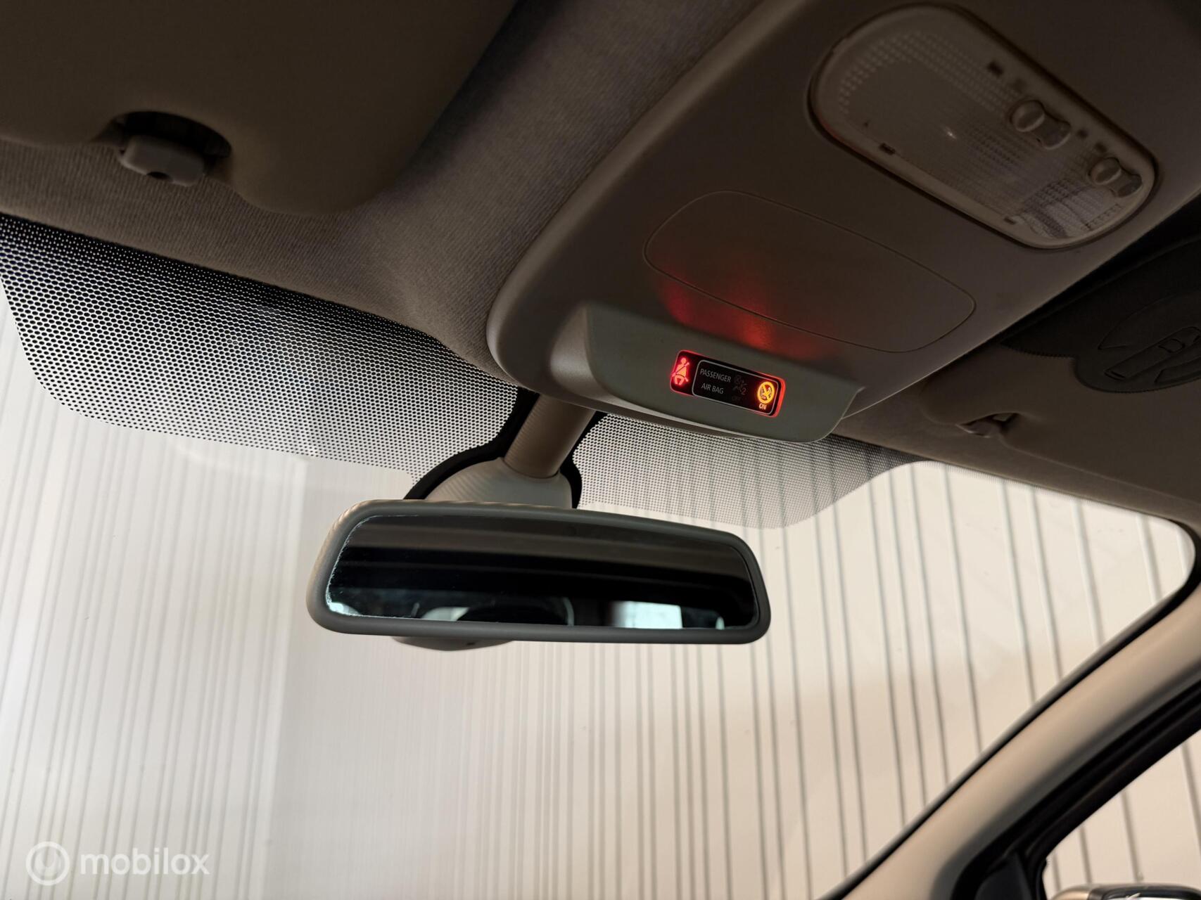 Foto van Opel Vivaro-b