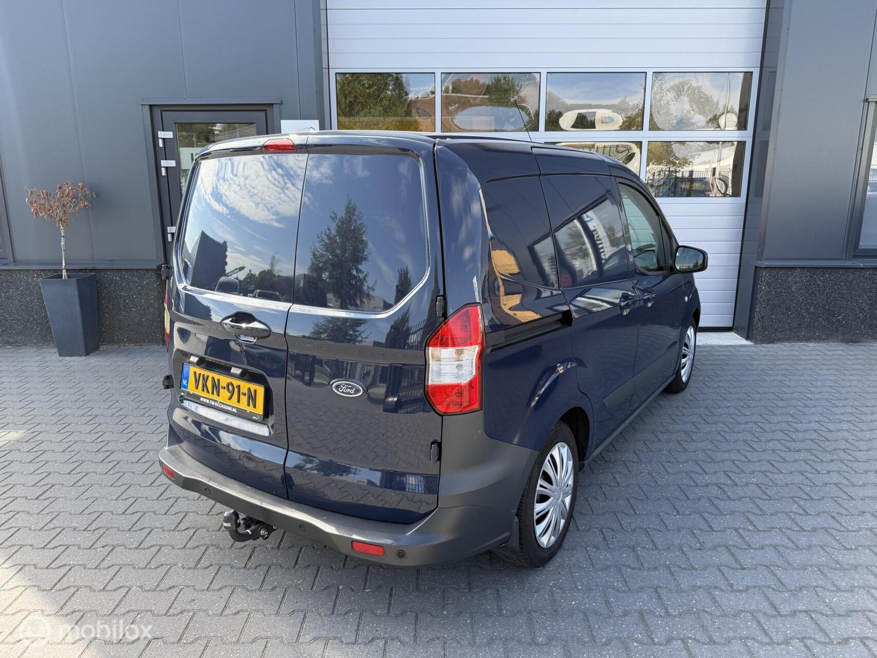 Foto van Ford Transit Courier