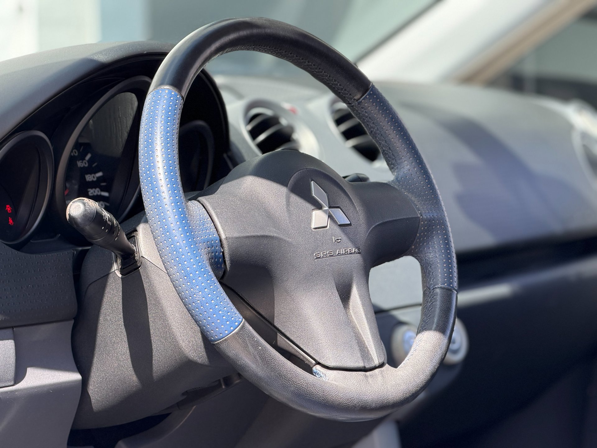 Foto van Mitsubishi Mitsubishi Colt
