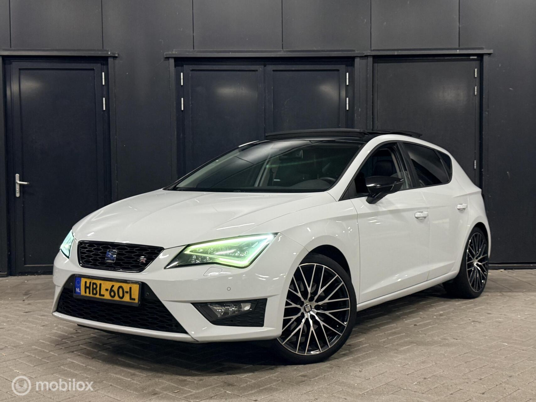 Seat Leon 1.8 TSI FR PANO/DSG/Cupra velgen/stoelverwarming 2015 - voorkant