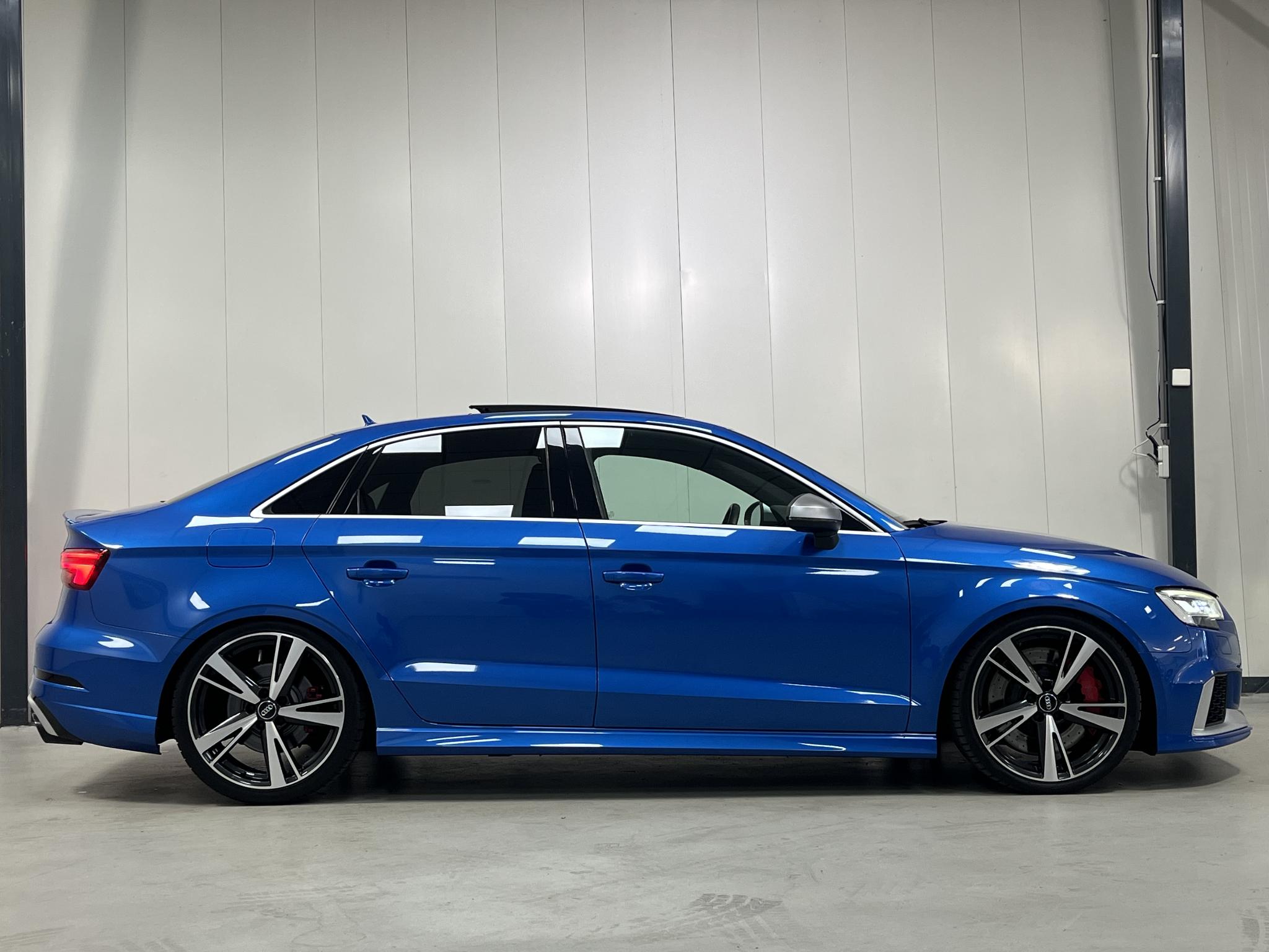 Foto van Audi RS 3 Limousine