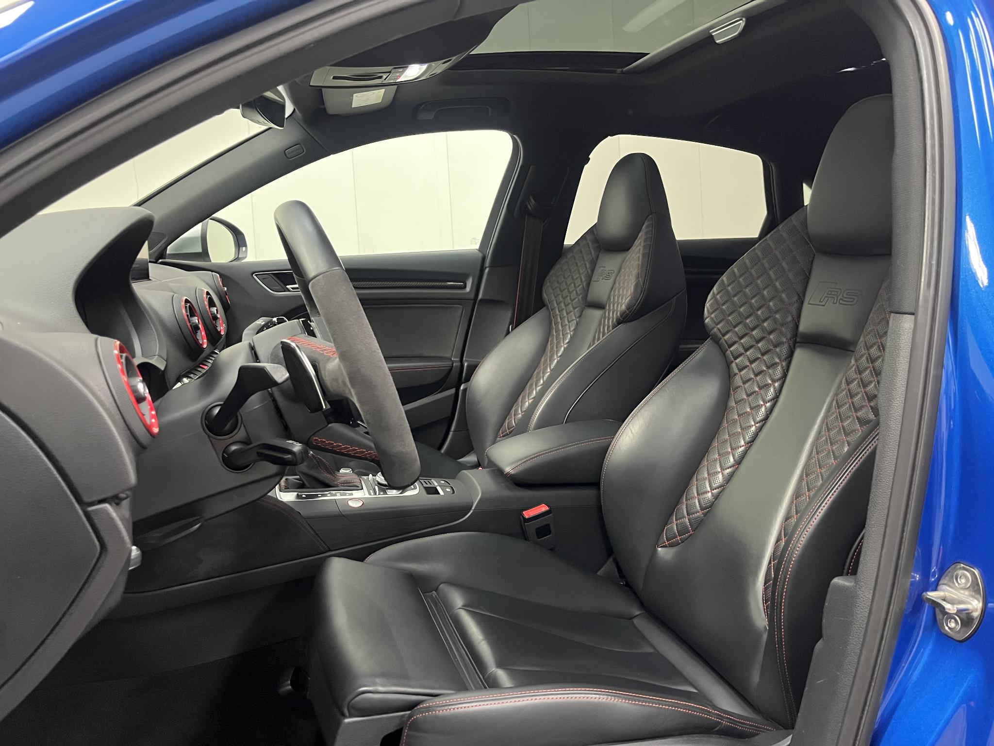 Foto van Audi RS 3 Limousine