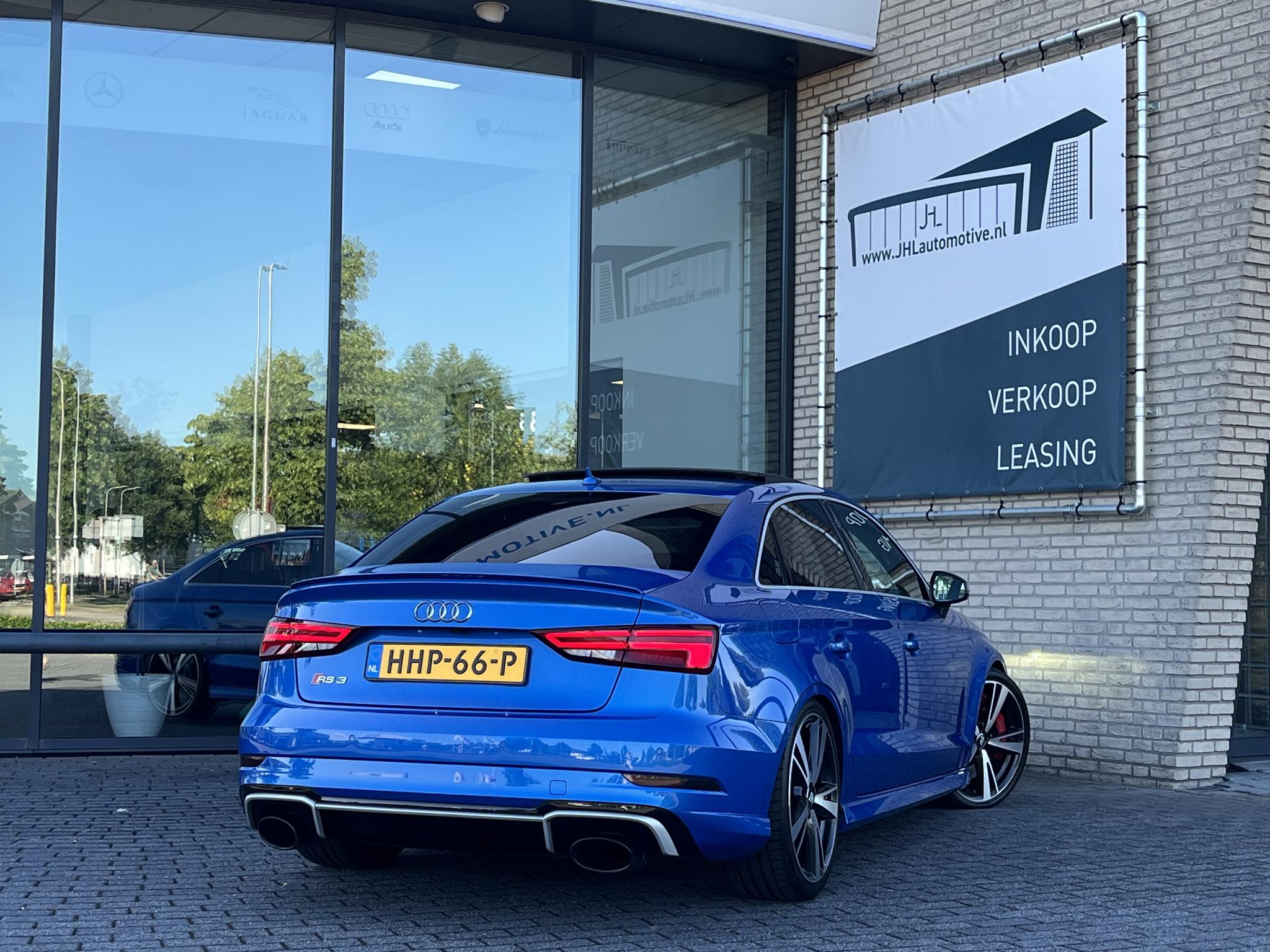 Foto van Audi RS 3 Limousine