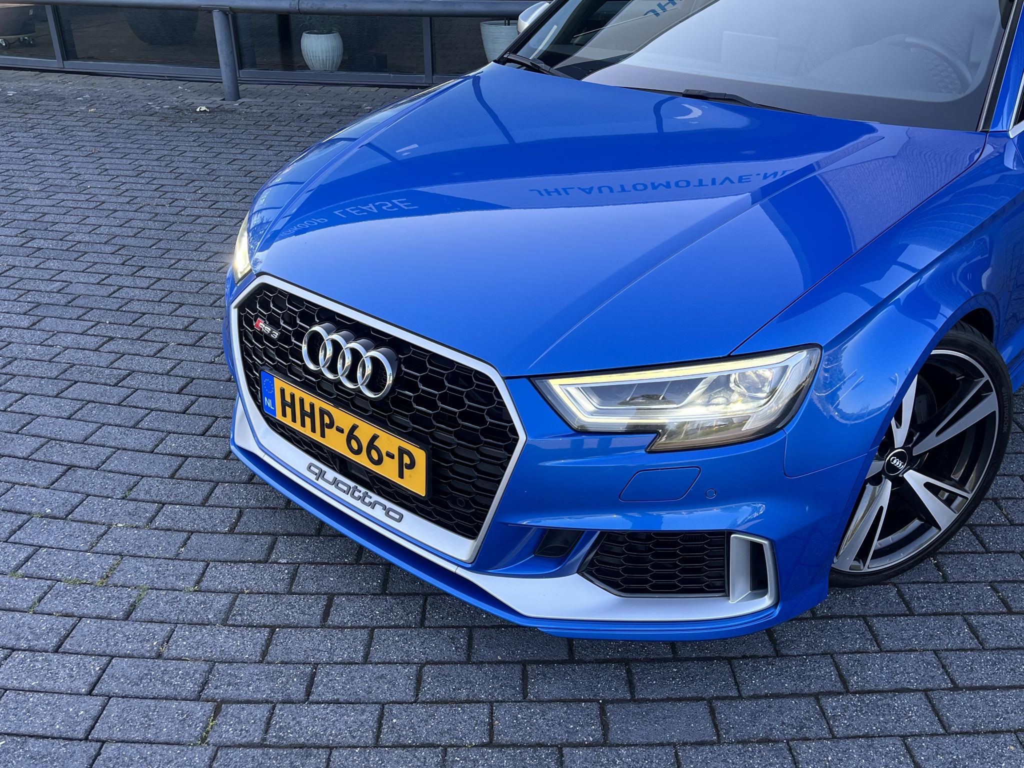 Foto van Audi RS 3 Limousine