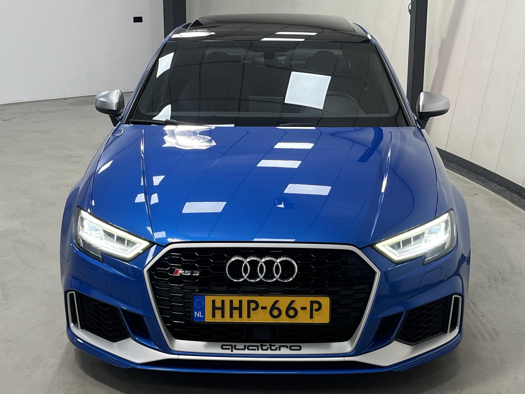 Foto van Audi RS 3 Limousine