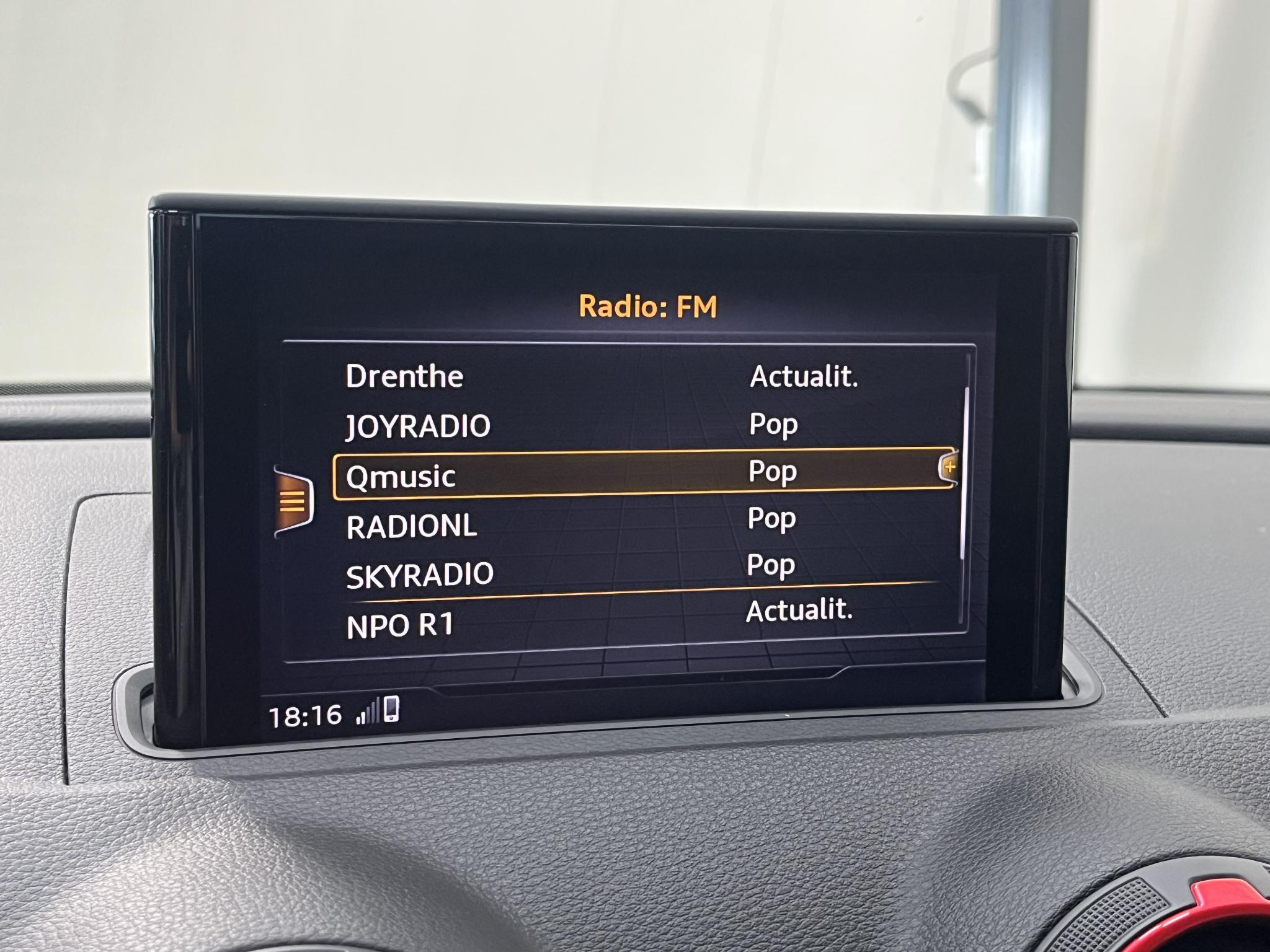Foto van Audi RS 3 Limousine