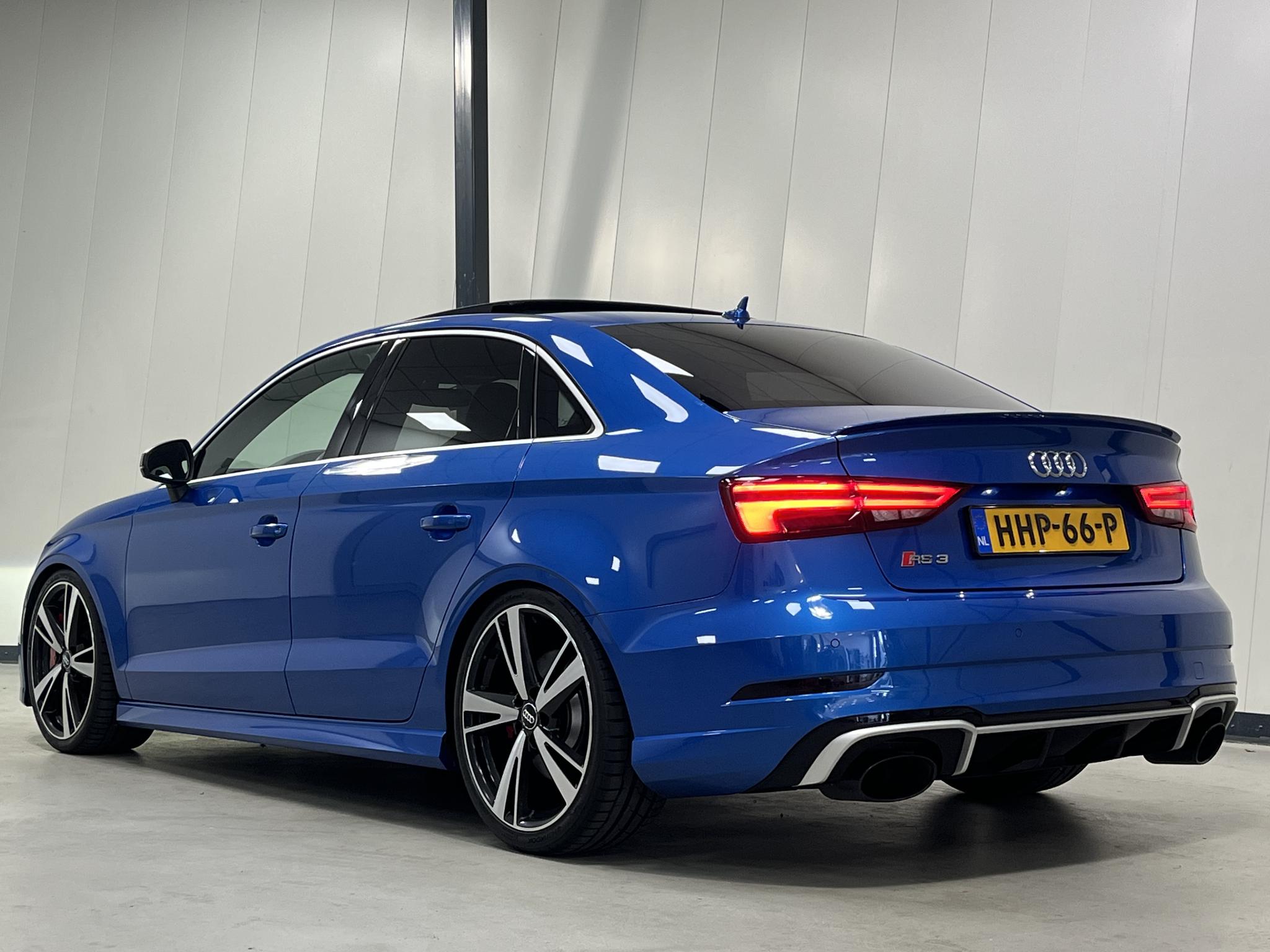 Foto van Audi RS 3 Limousine