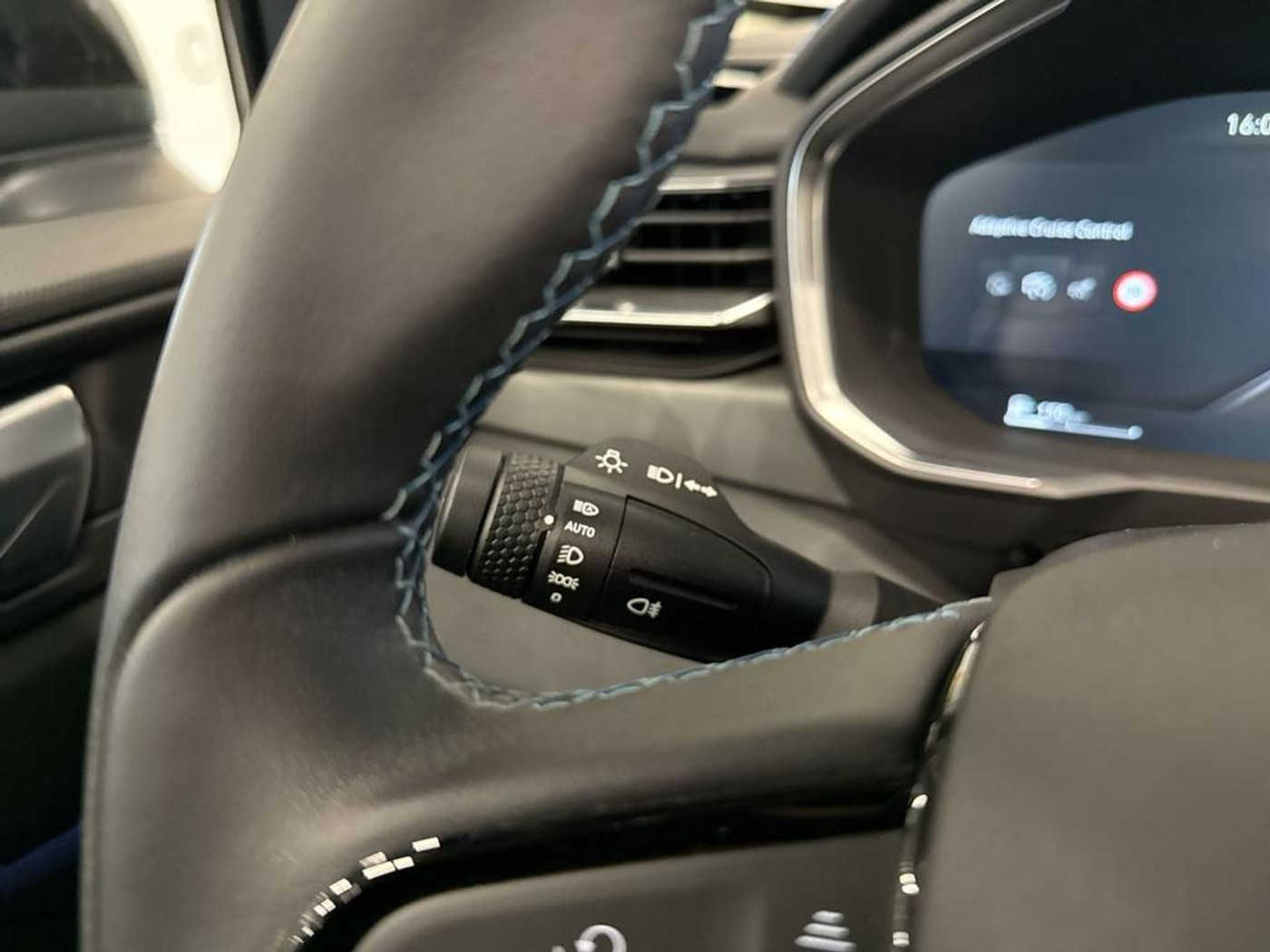 Foto van Lynk&co LYNK & Co 01