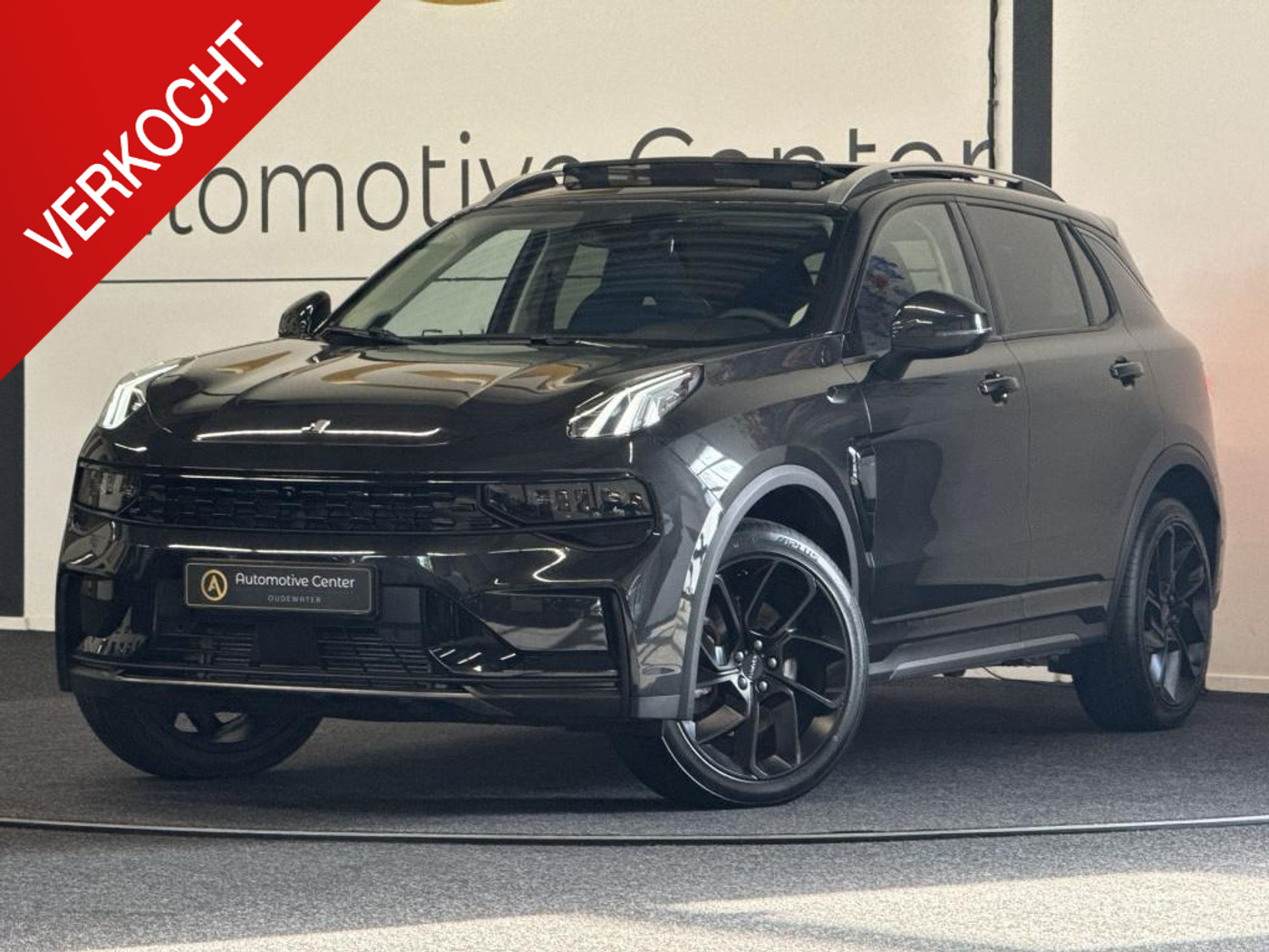 Lynk&co LYNK & Co 01 1.5 PHEV | MY22 | BLACK-PAKKET | PANO | 360 CAMERA | ACC | NAVI 2023 - voorkant