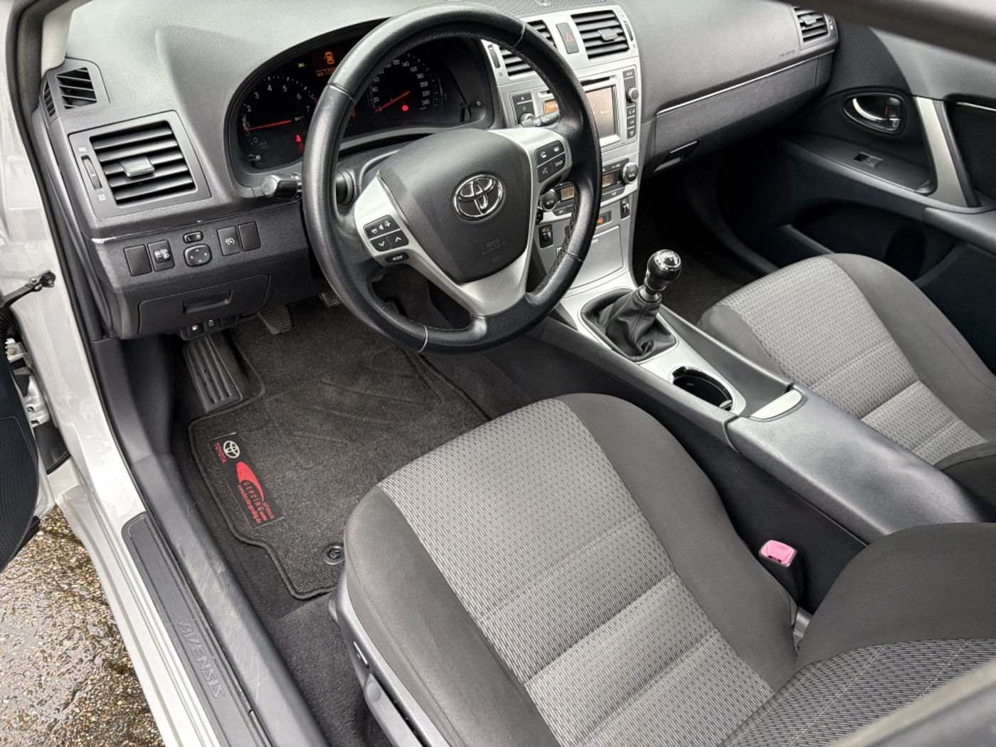 Foto van Toyota Toyota Avensis