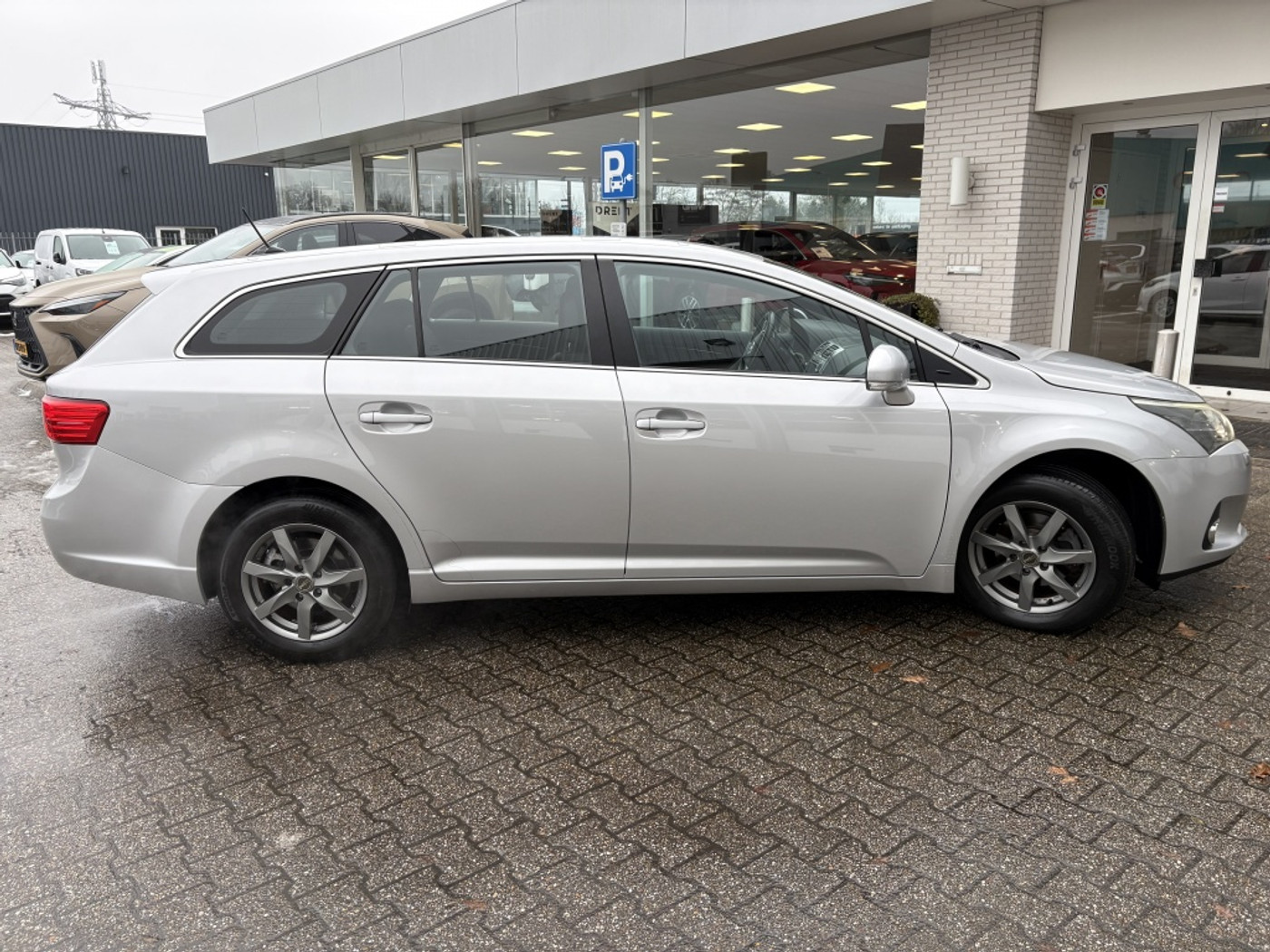 Foto van Toyota Toyota Avensis