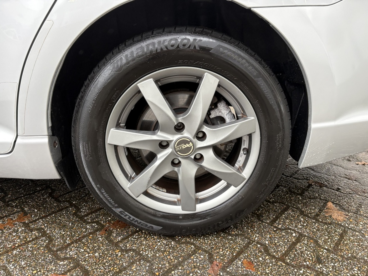 Foto van Toyota Toyota Avensis