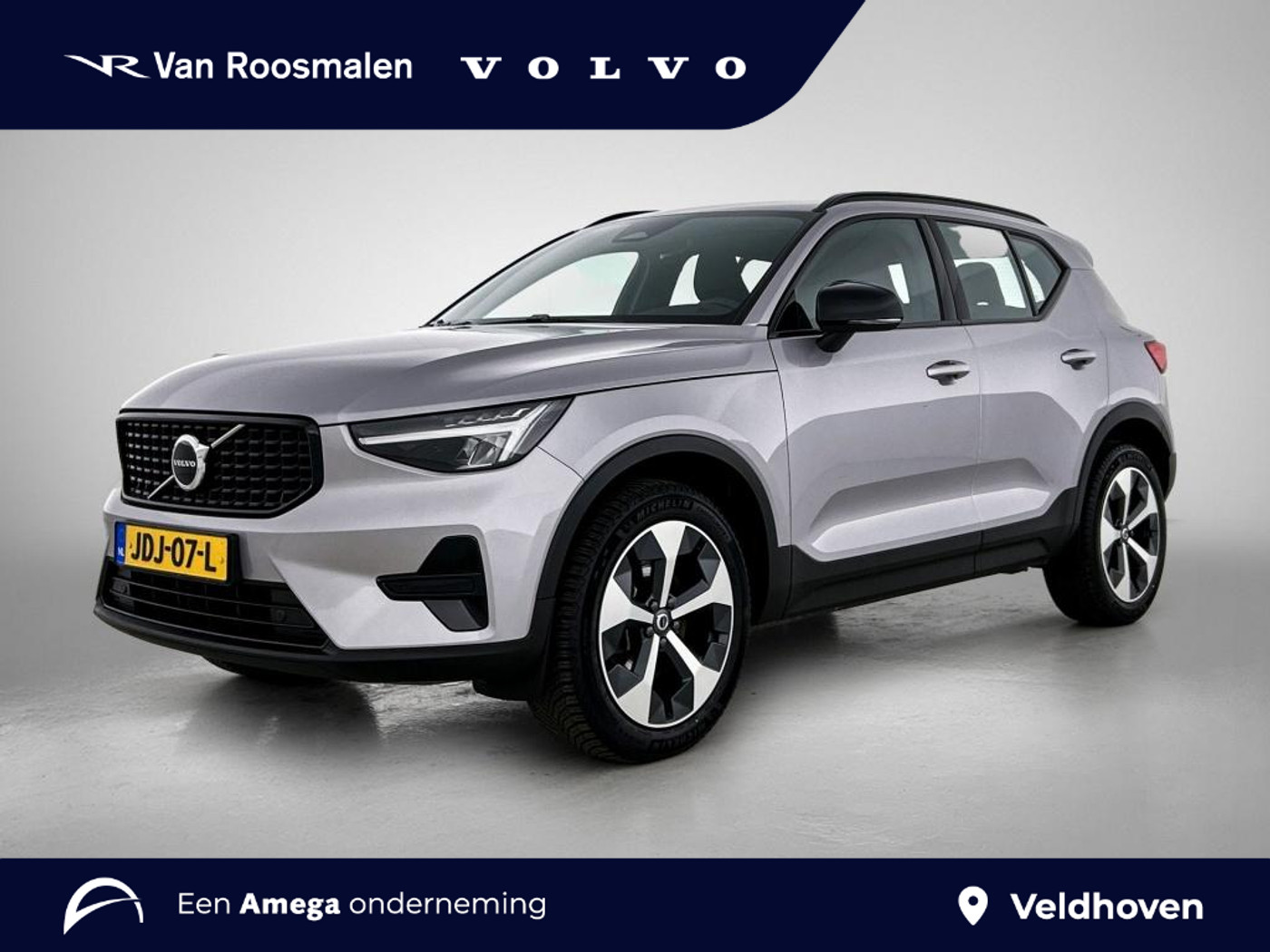 Volvo XC40 Plus Dark | All season | Memory | Climate | Trekhaak | 2025 - voorkant