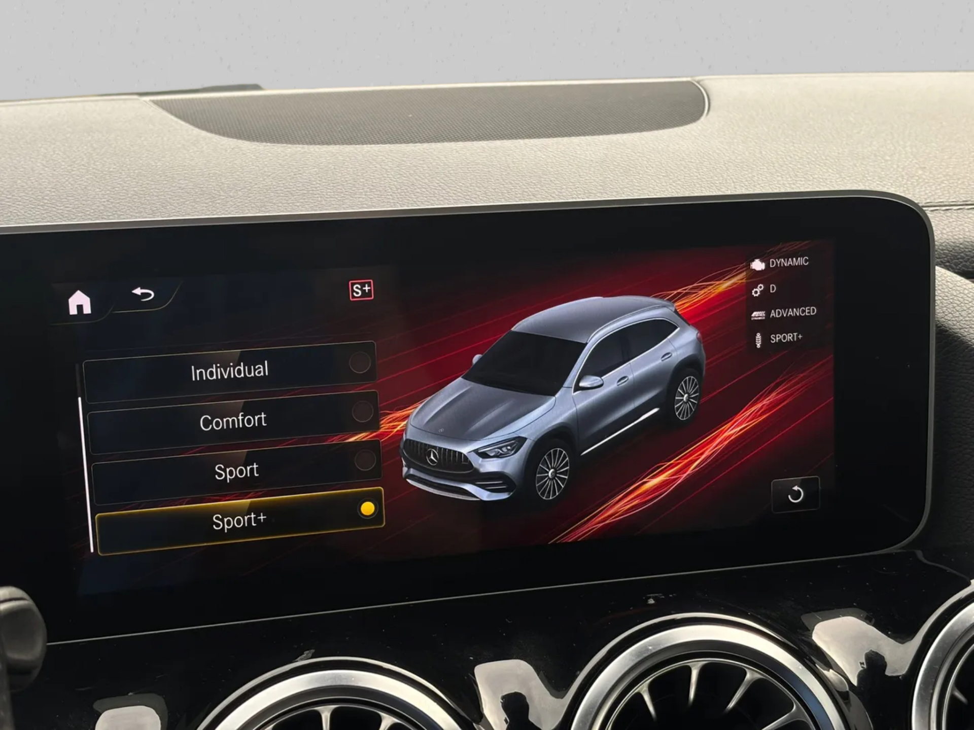 Foto van Mercedes-Benz AMG Gla 35
