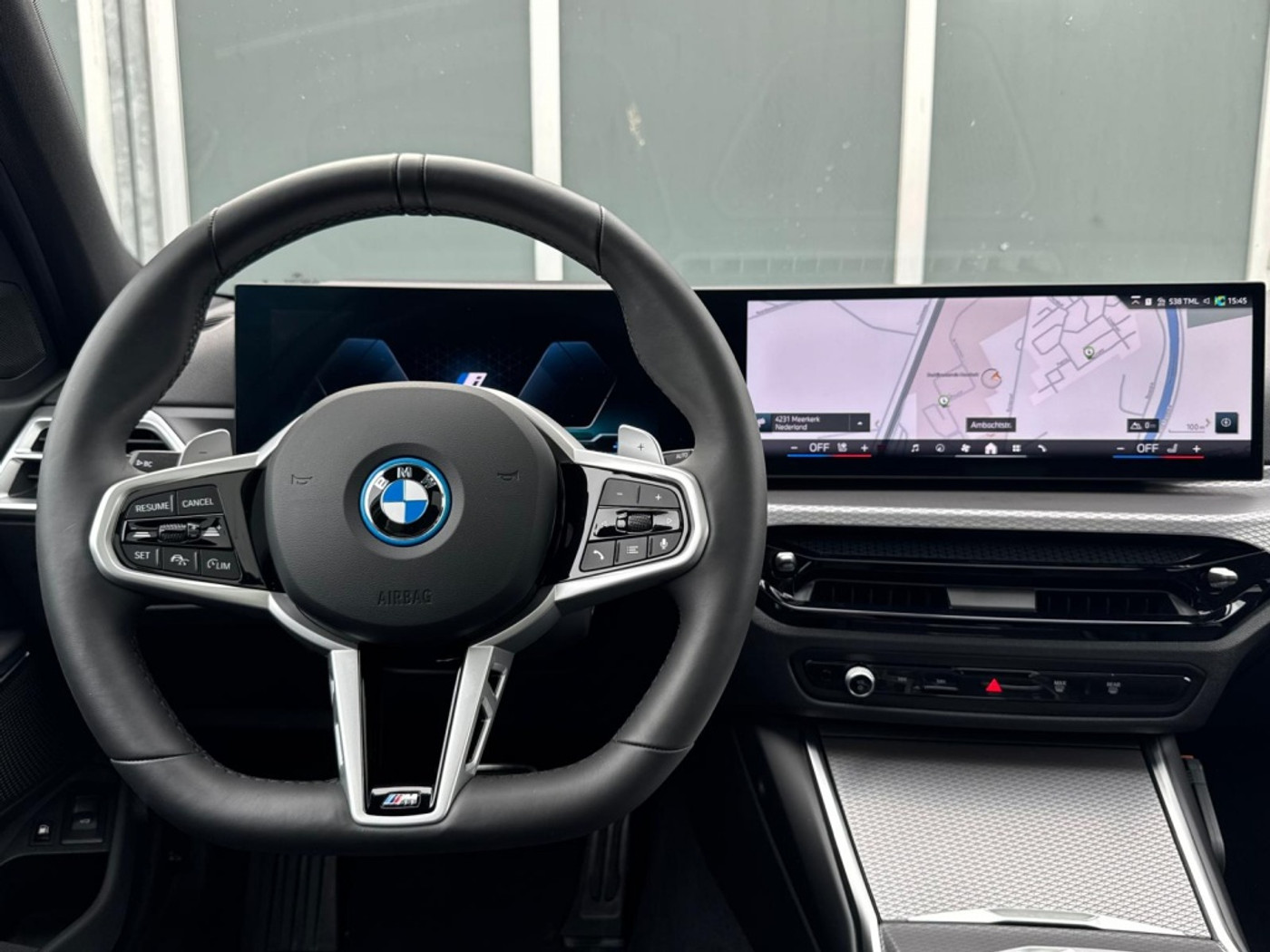 Foto van BMW 330e